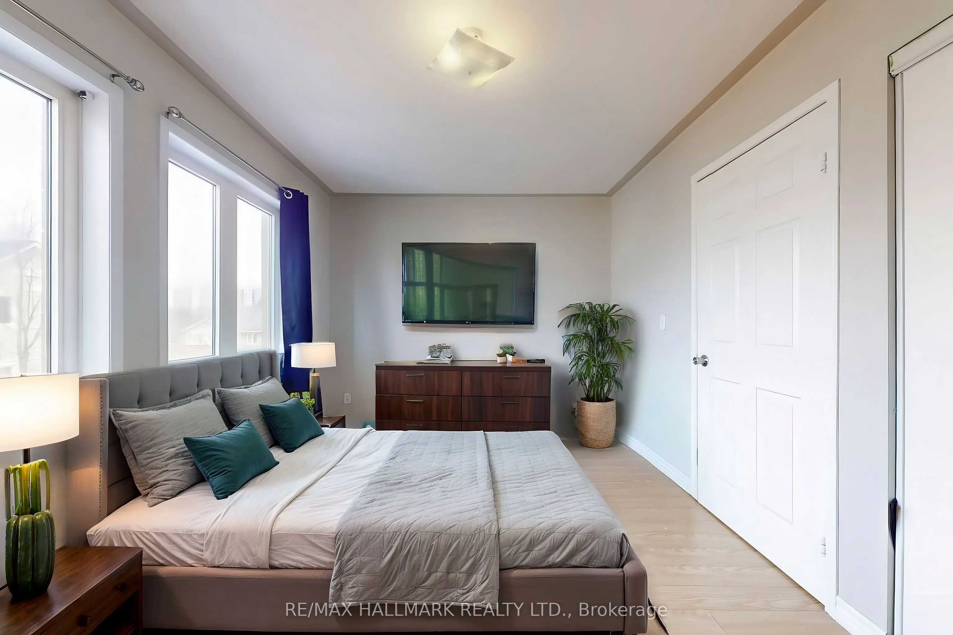 83 Mondeo Drive, #307