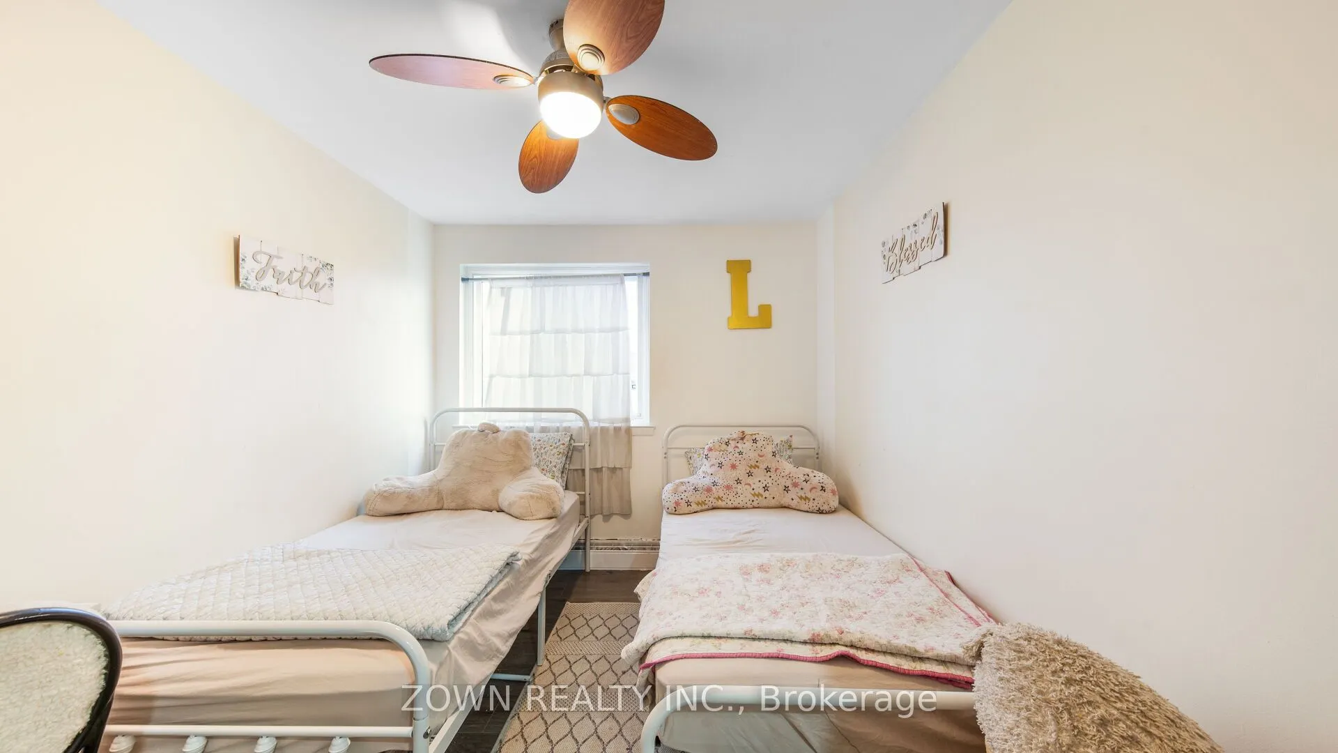 401 Wenworth Street W, #32