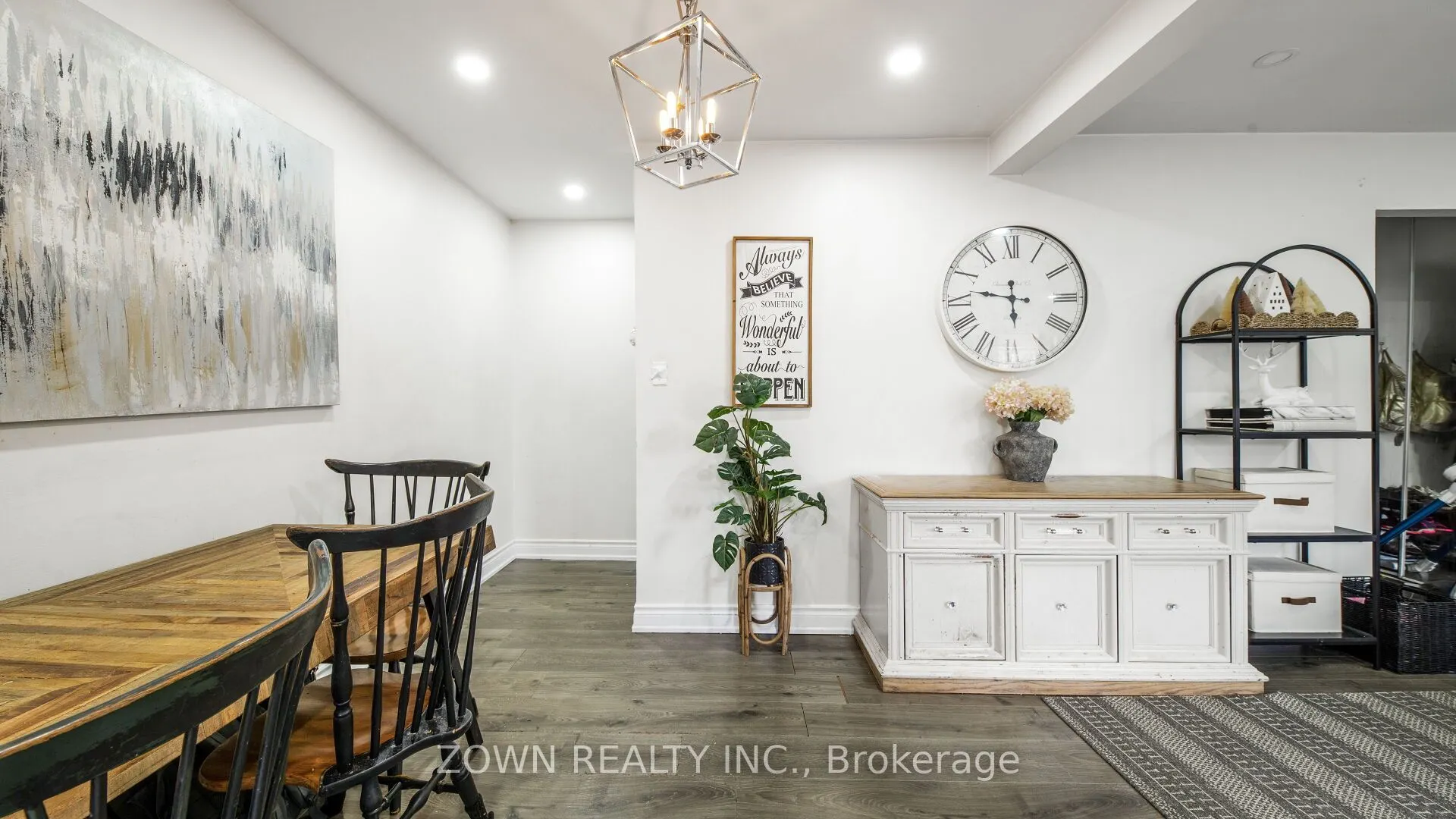 401 Wenworth Street W, #32