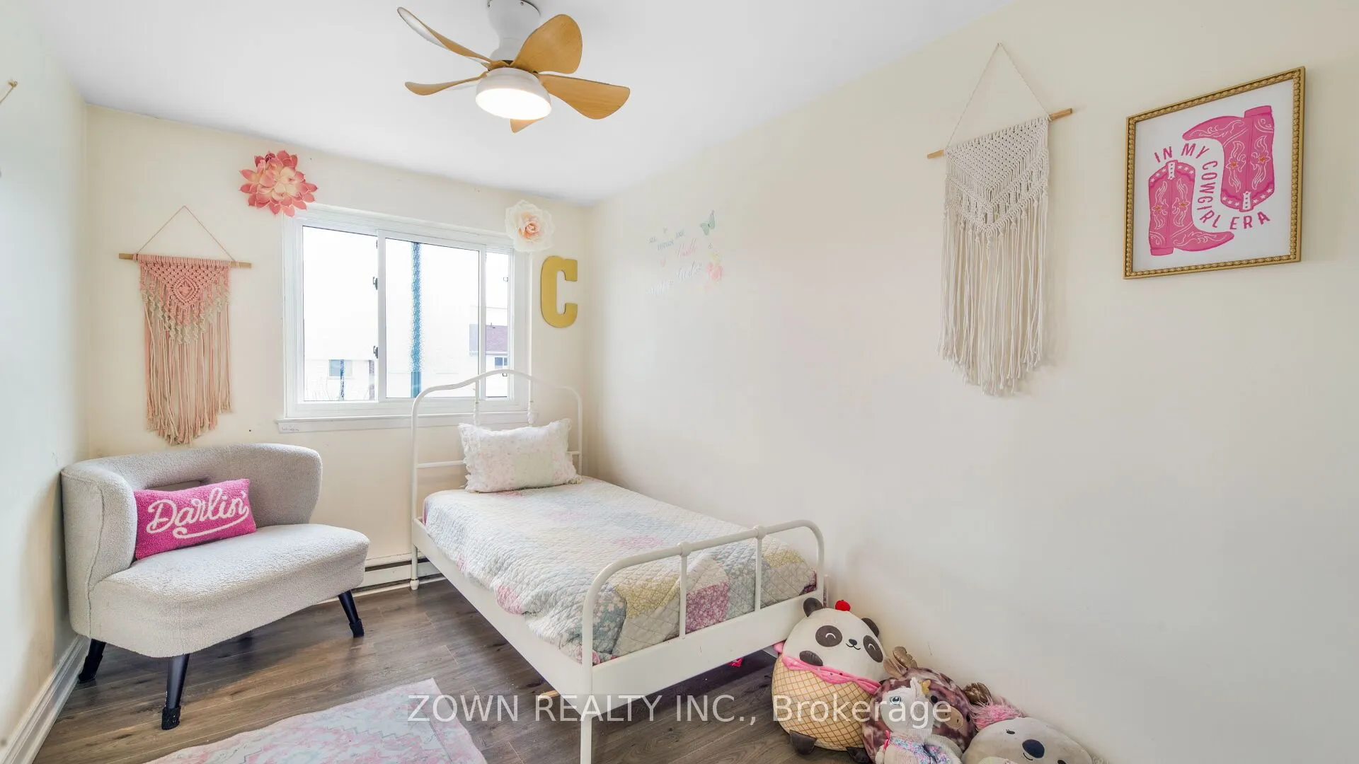 401 Wenworth Street W, #32