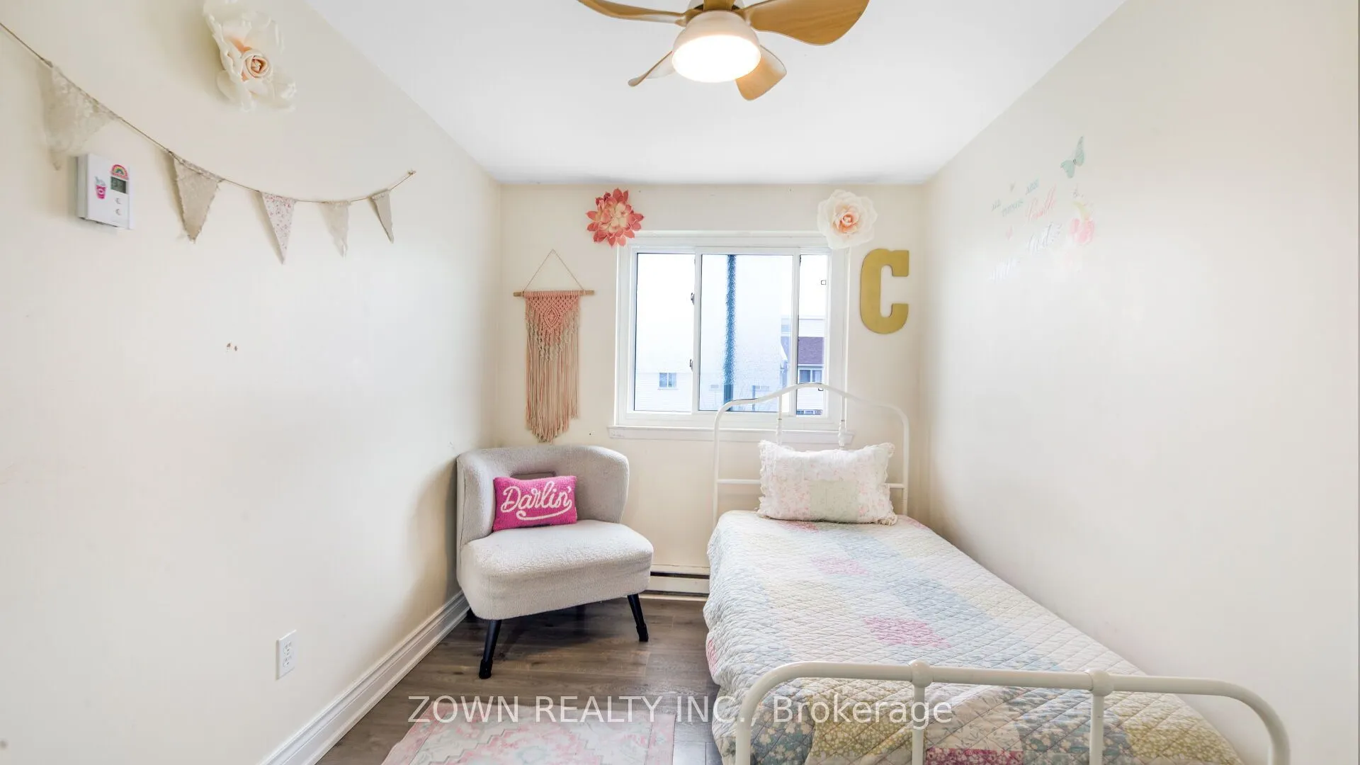 401 Wenworth Street W, #32