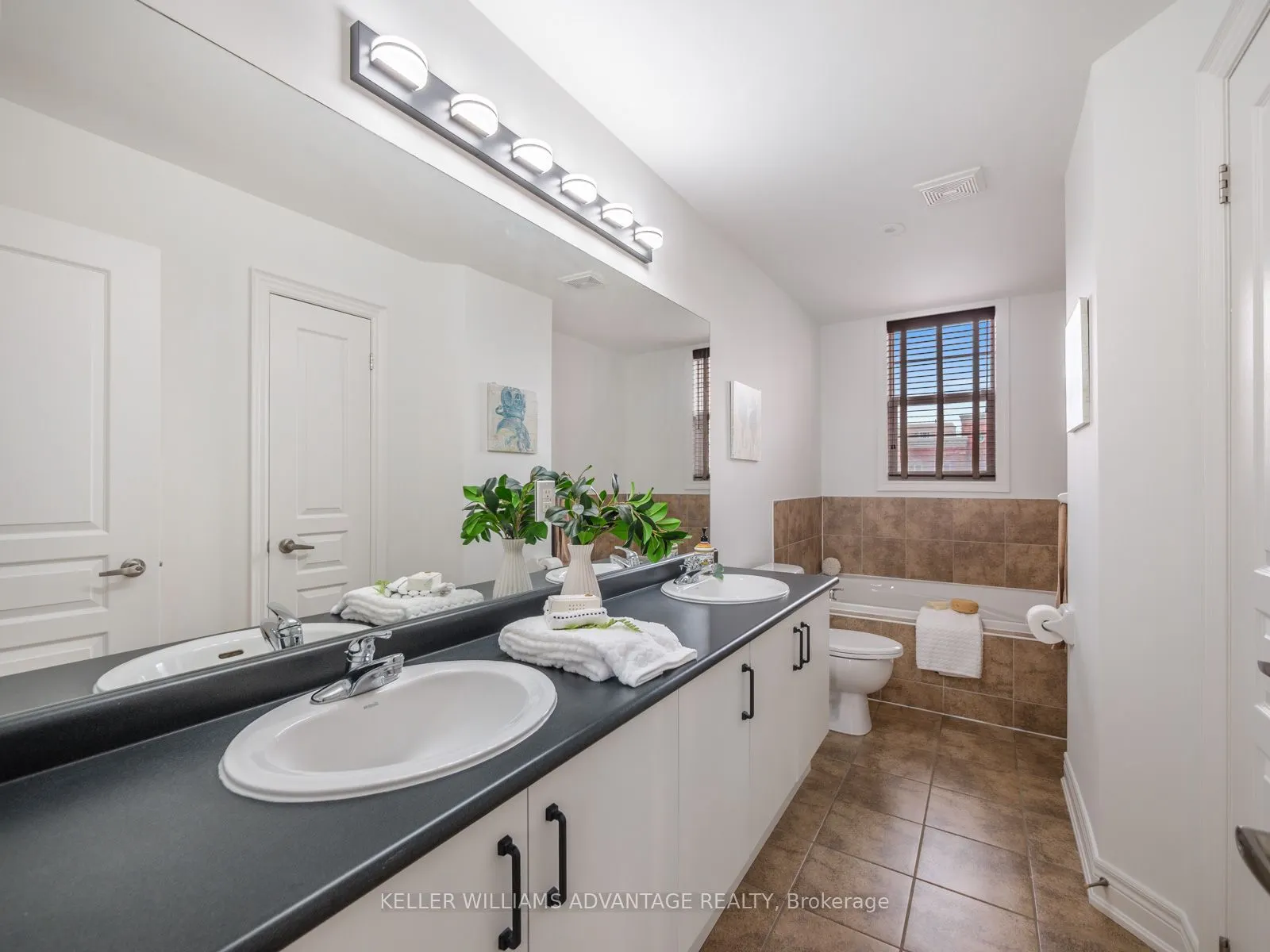 34 Fairhead Mews
