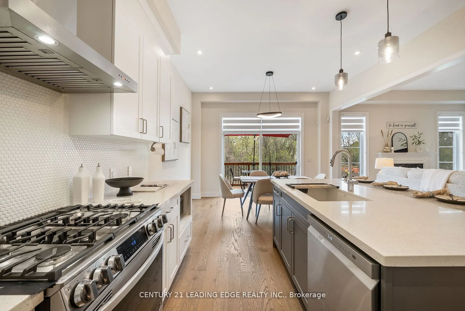 89 Deer Ridge Crescent