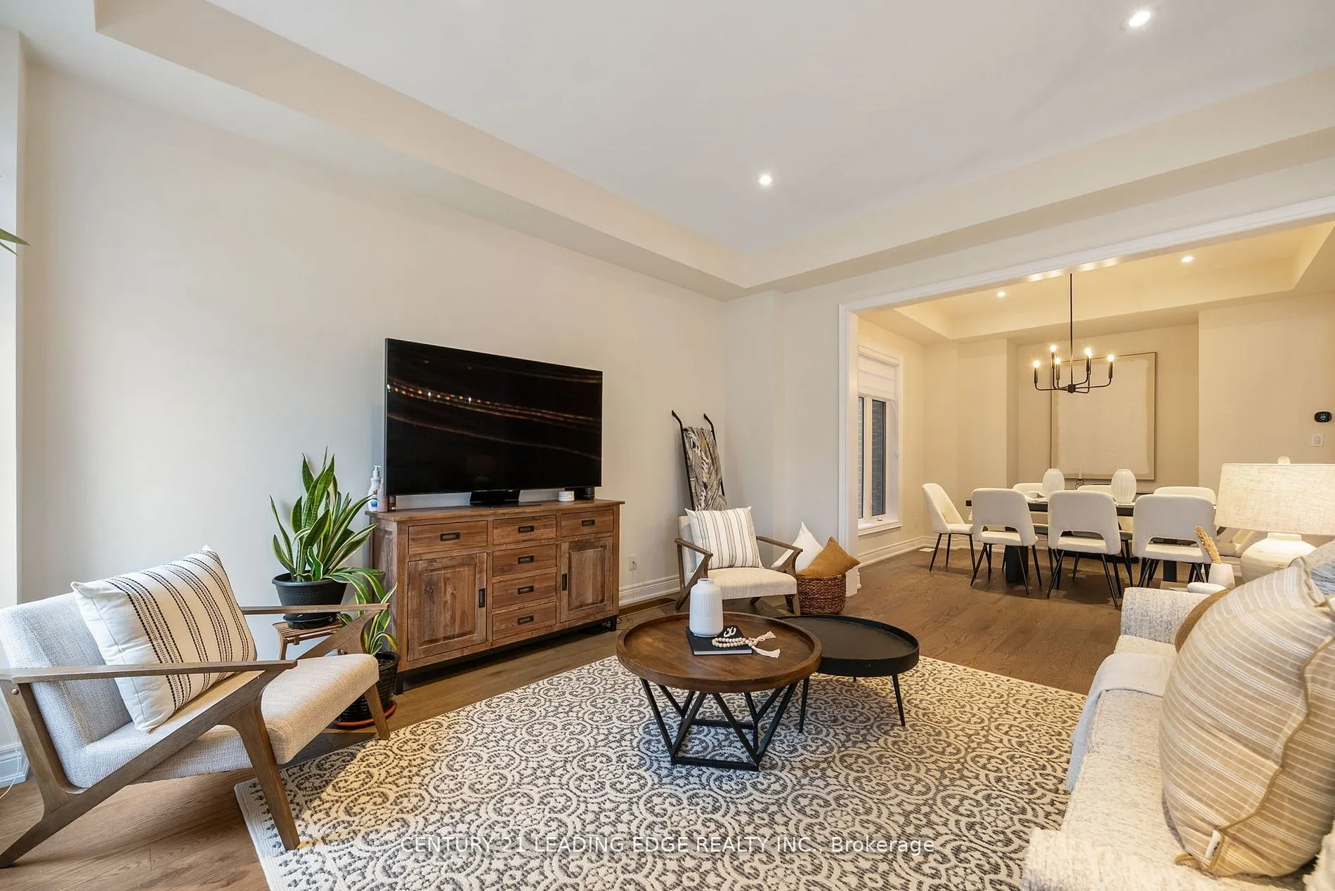 89 Deer Ridge Crescent