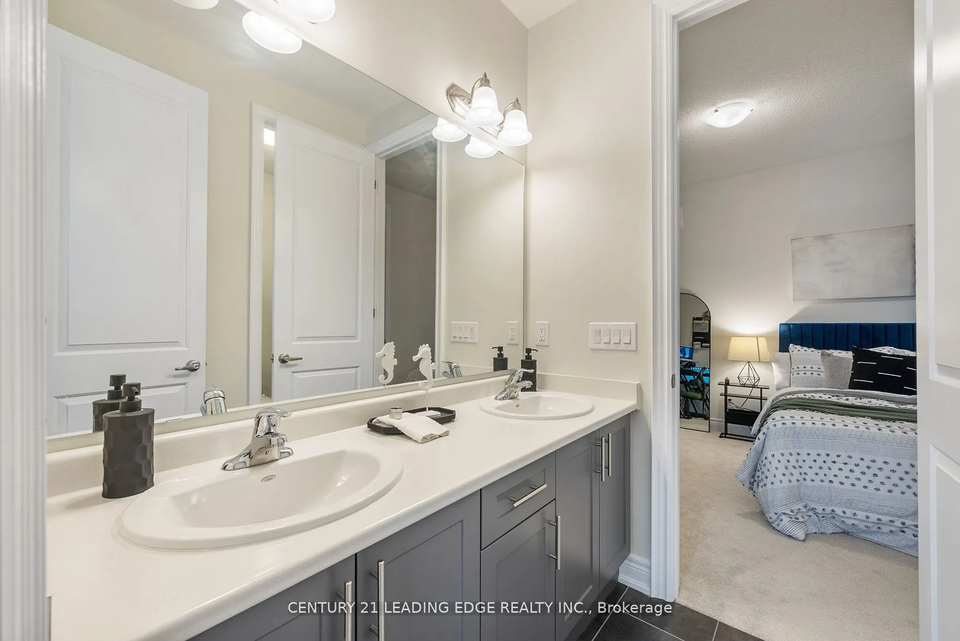 89 Deer Ridge Crescent