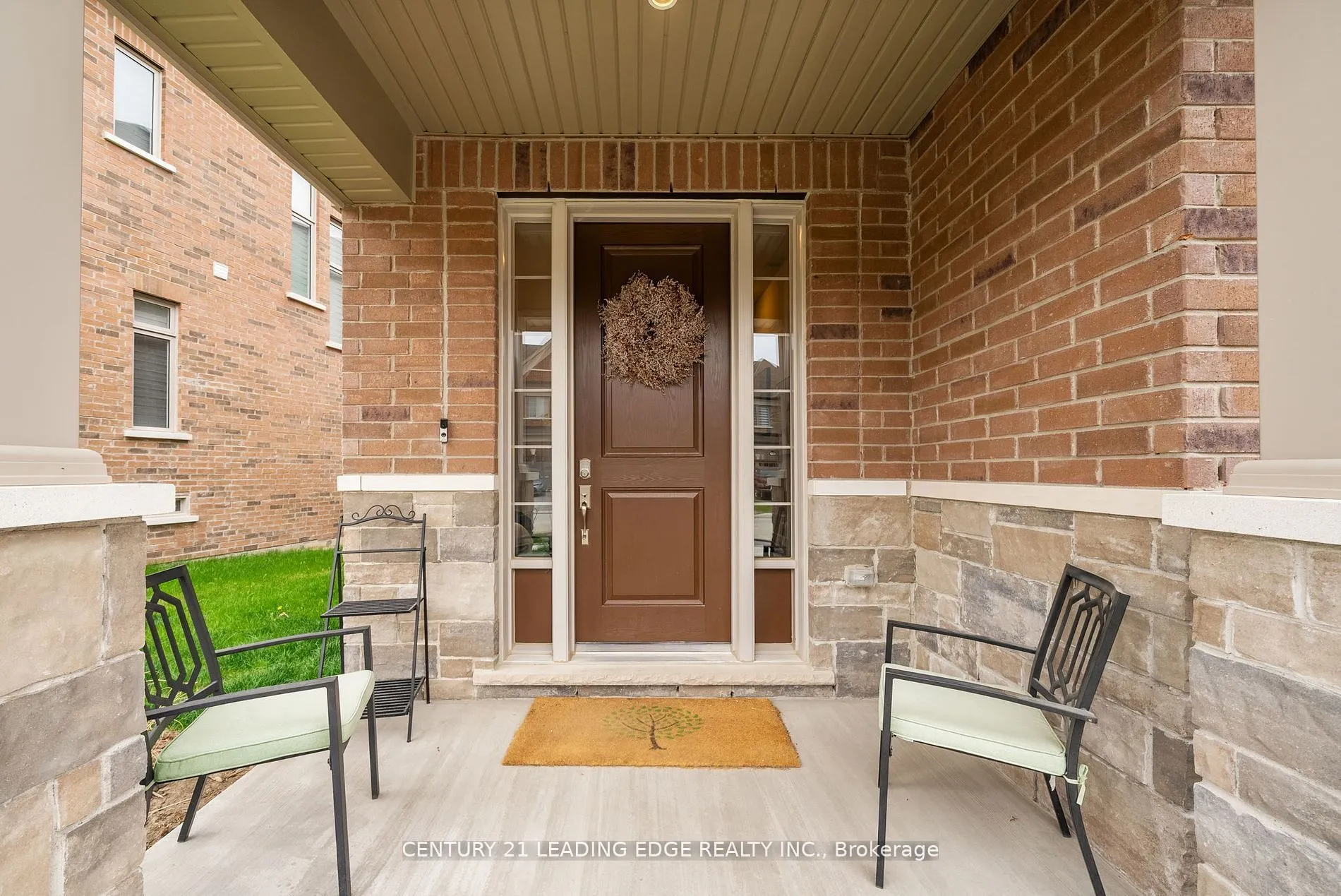89 Deer Ridge Crescent