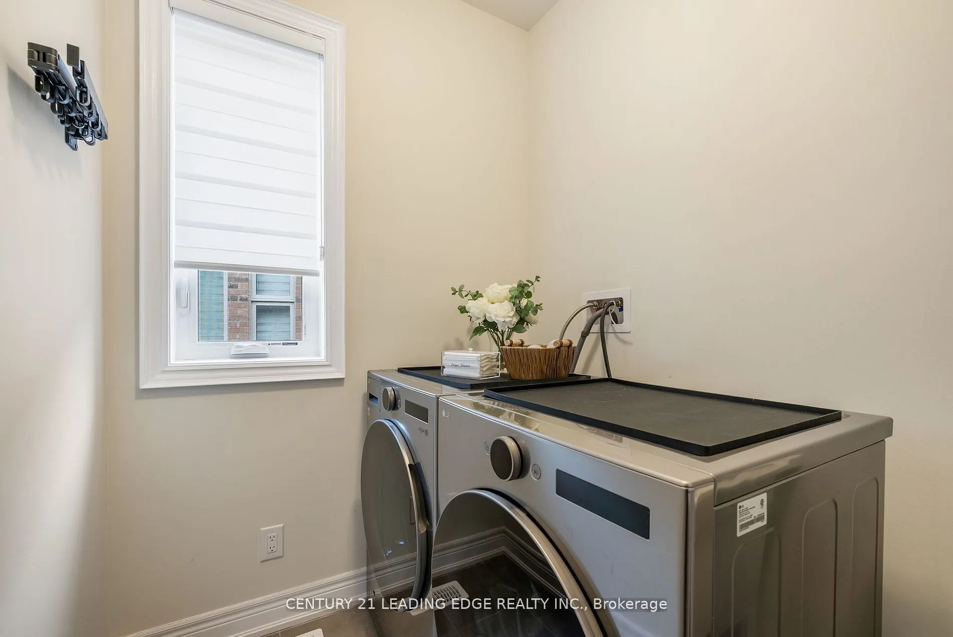 89 Deer Ridge Crescent