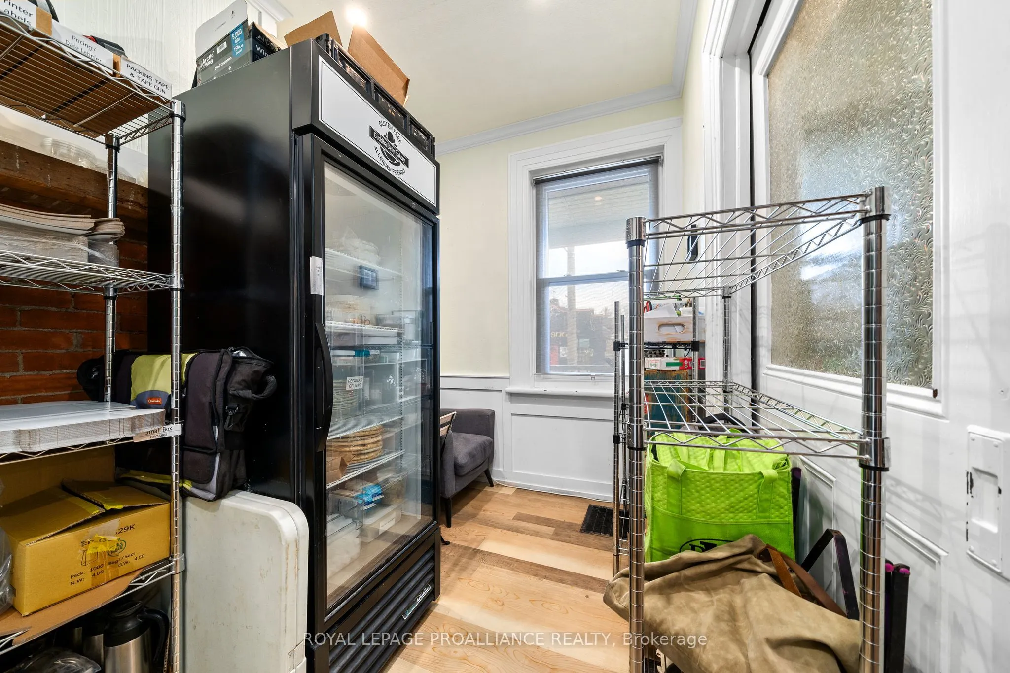 29 King Avenue E
