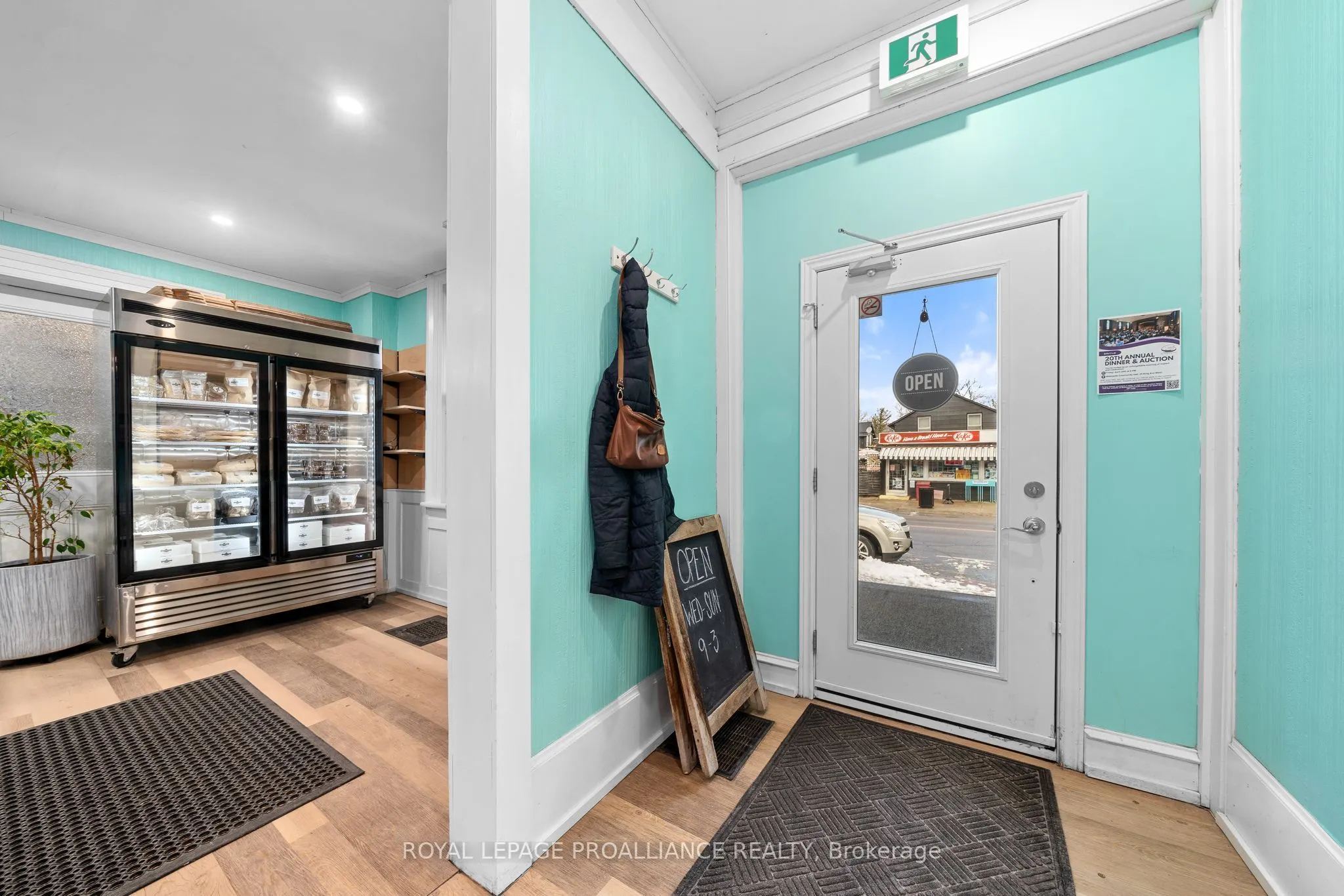 29 King Avenue E
