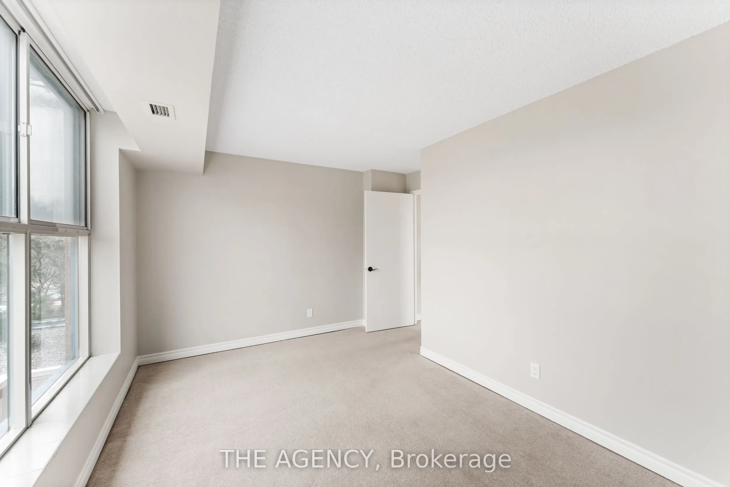 90 Dale Avenue, #301
