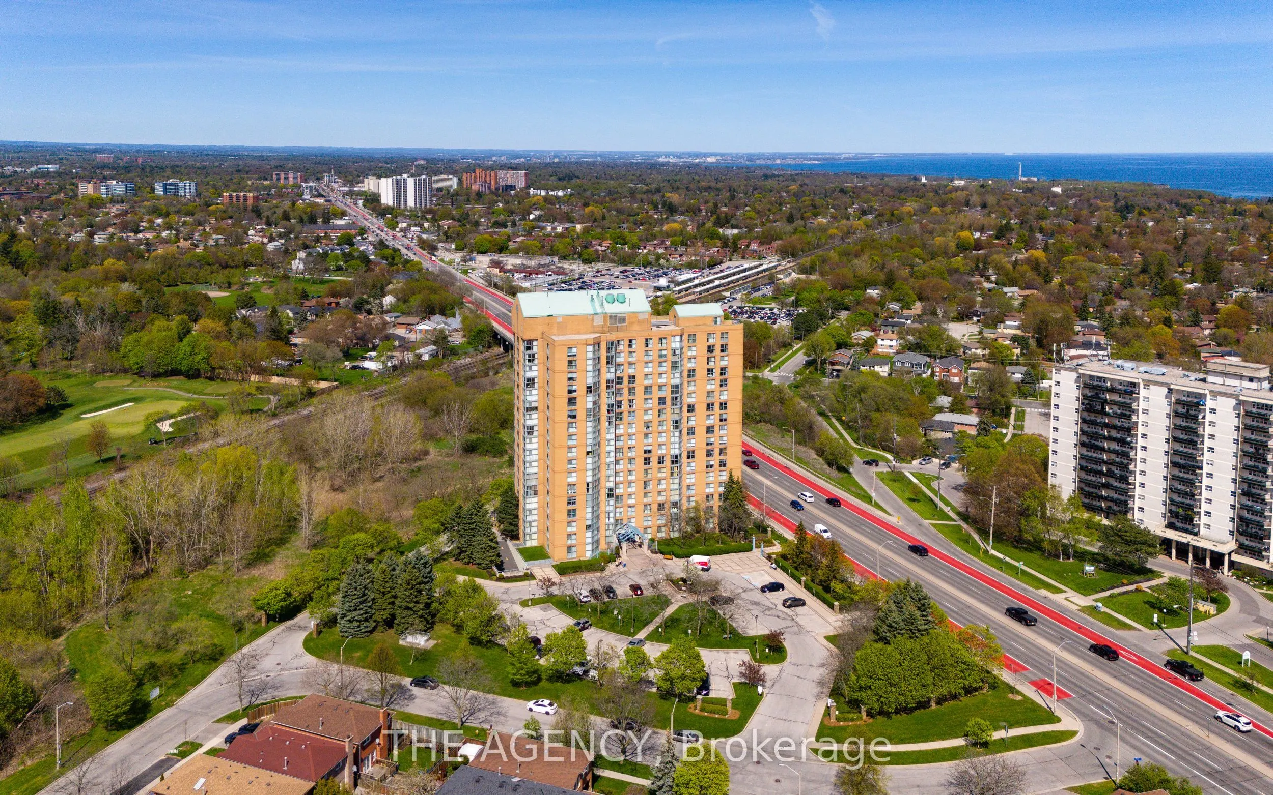 90 Dale Avenue, #301