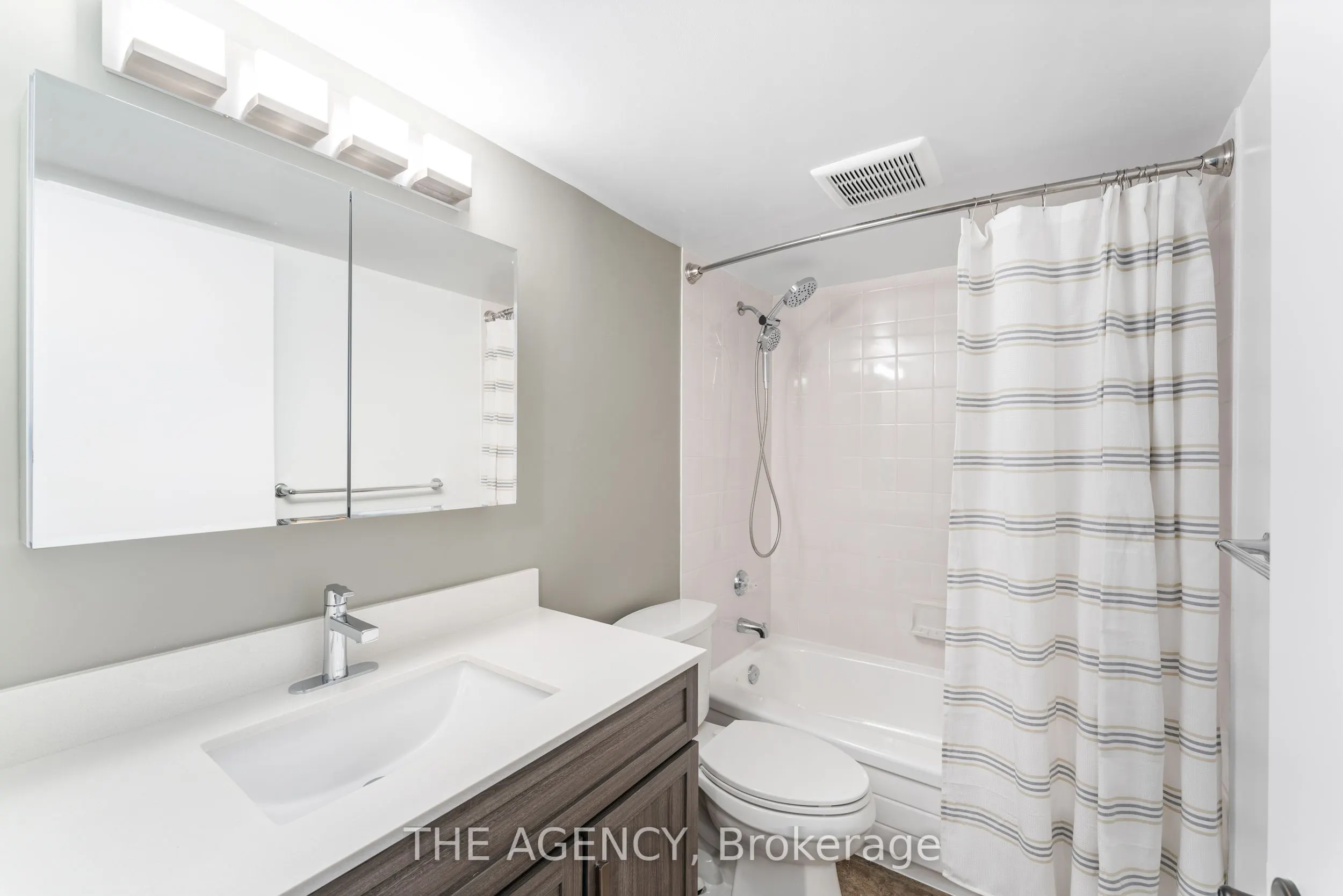 90 Dale Avenue, #301