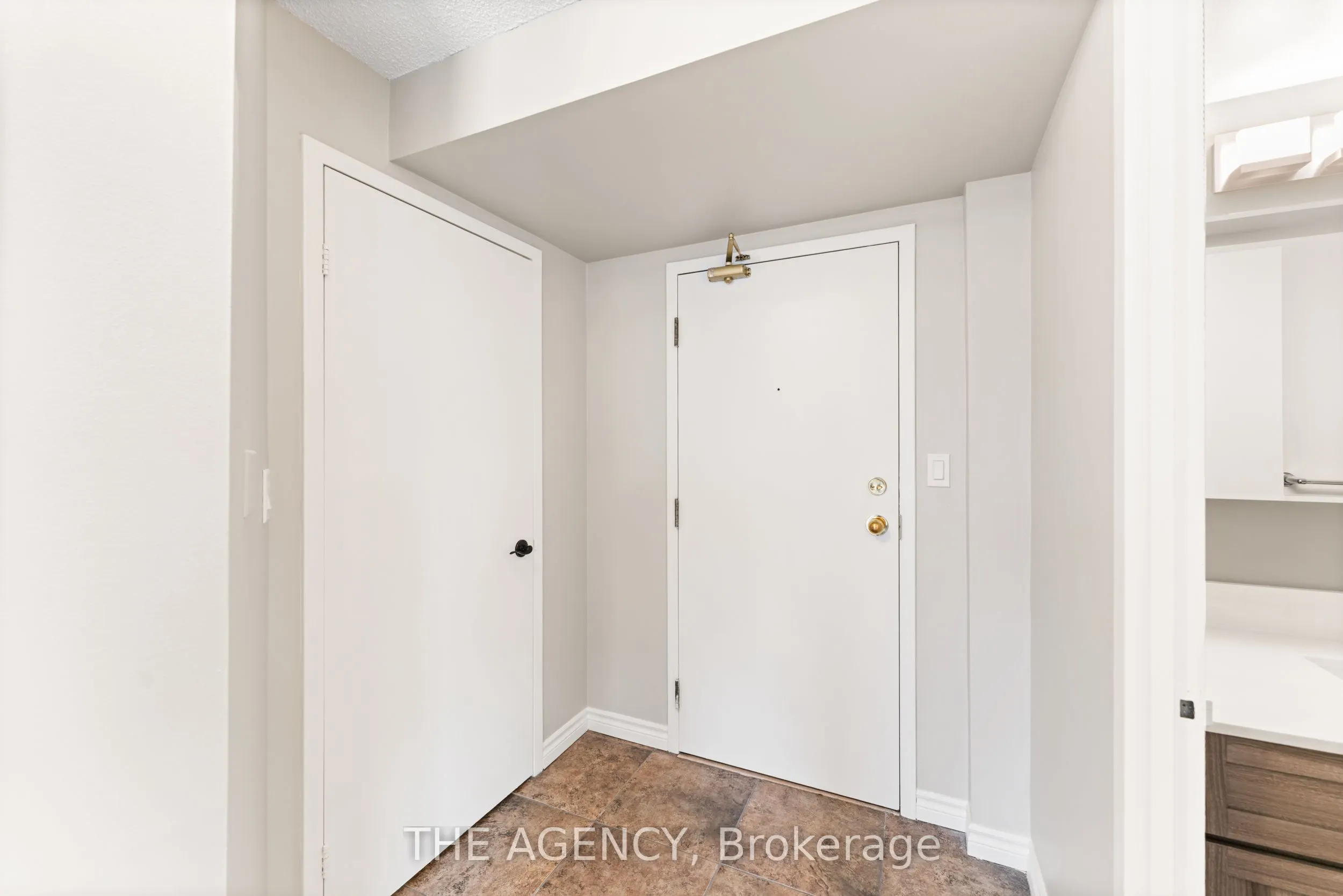 90 Dale Avenue, #301