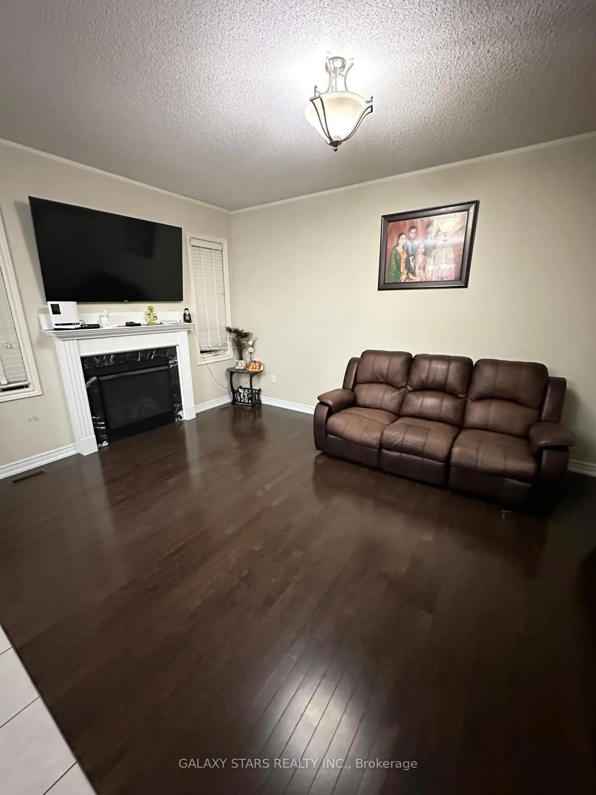 71 Seward Crescent