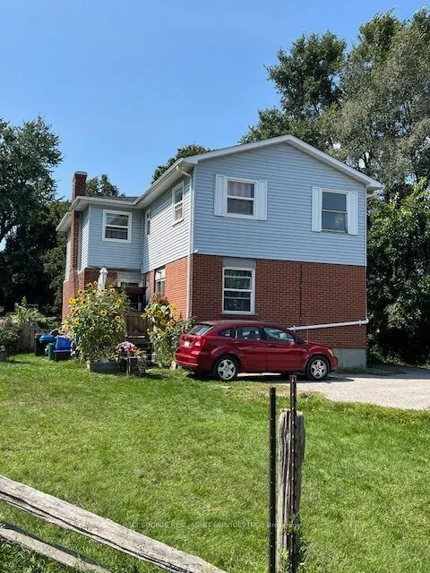 1100 Simcoe Street S
