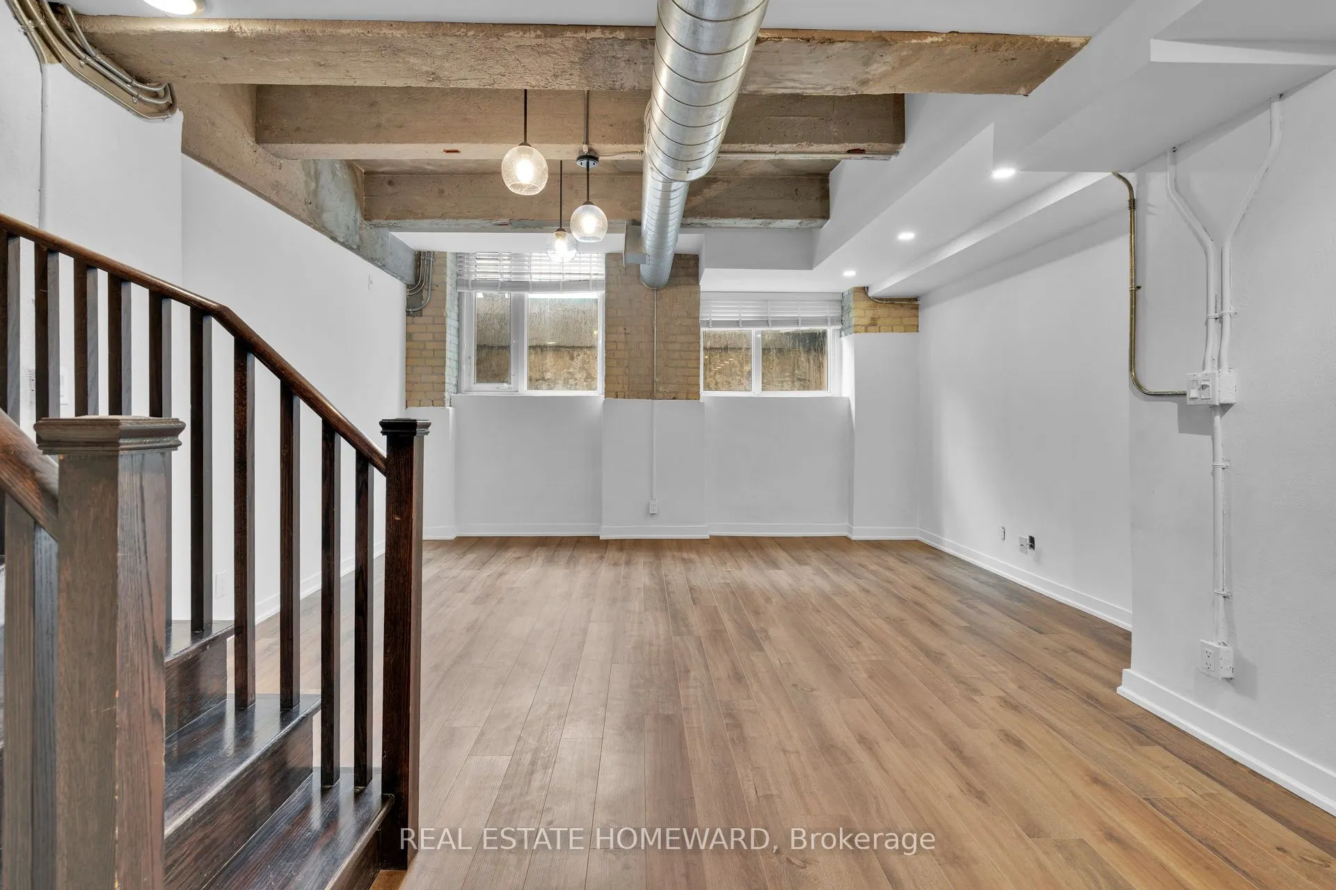 201 Carlaw Avenue #128