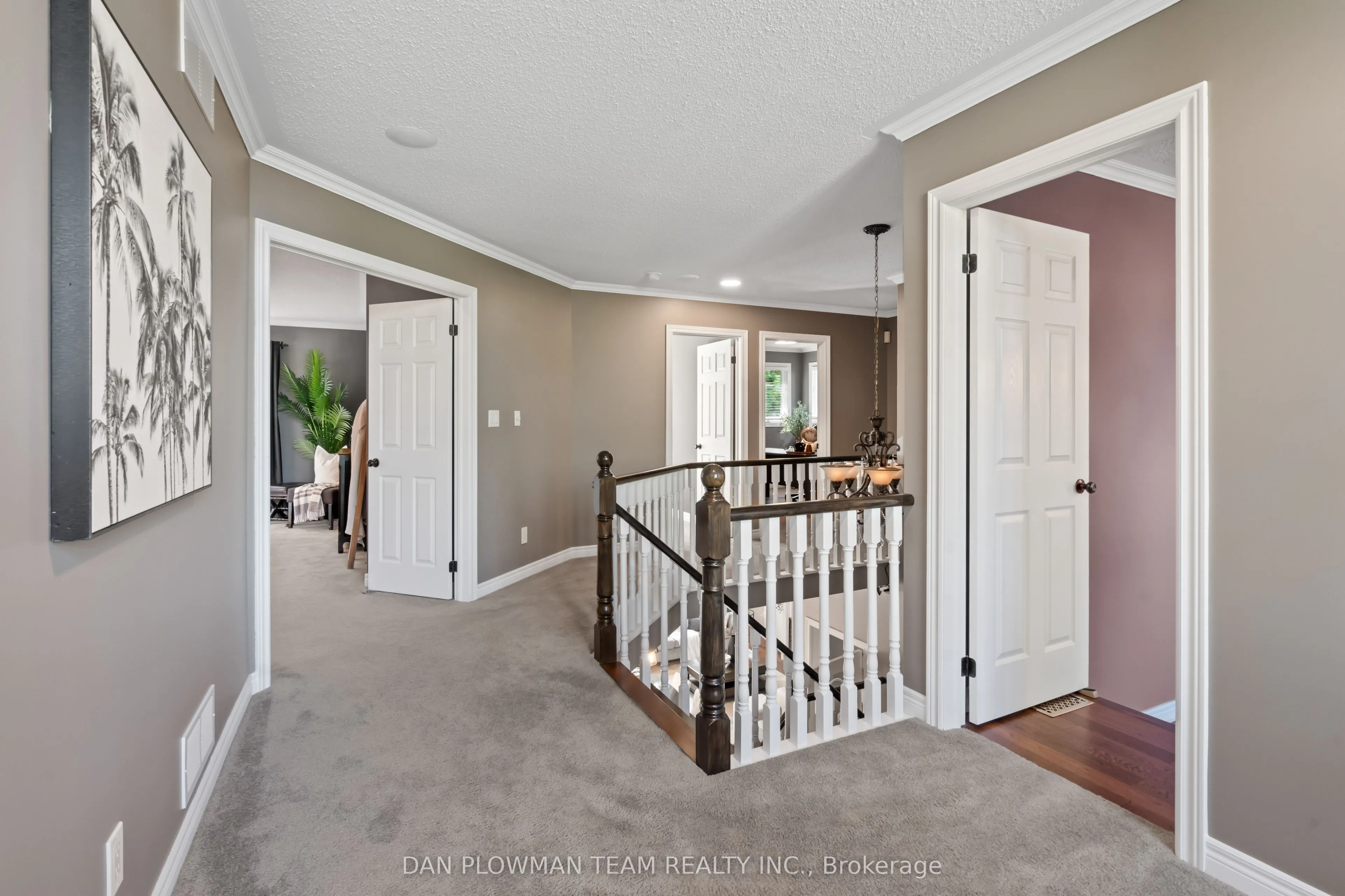 264 Ryerson Crescent