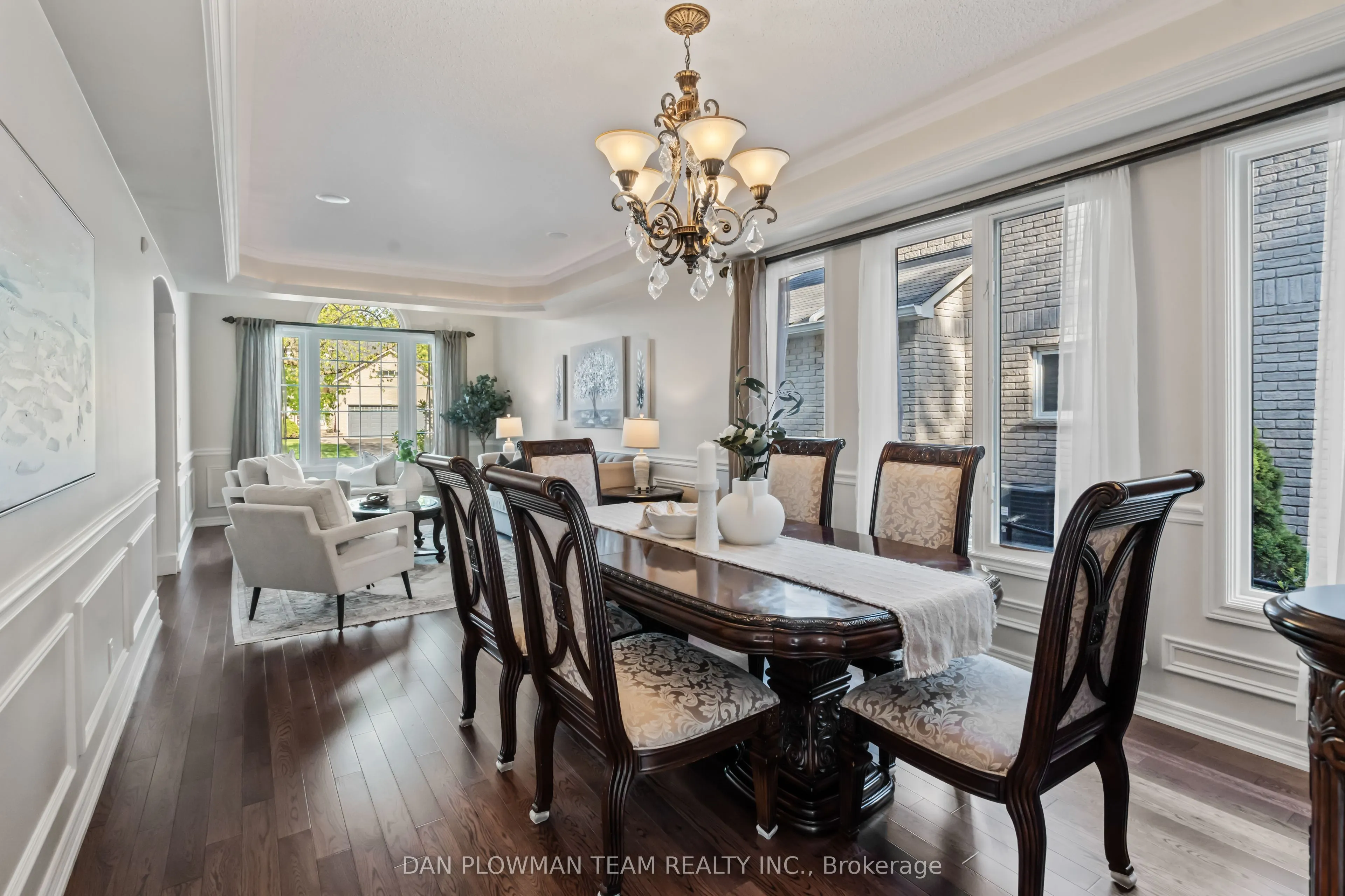 264 Ryerson Crescent