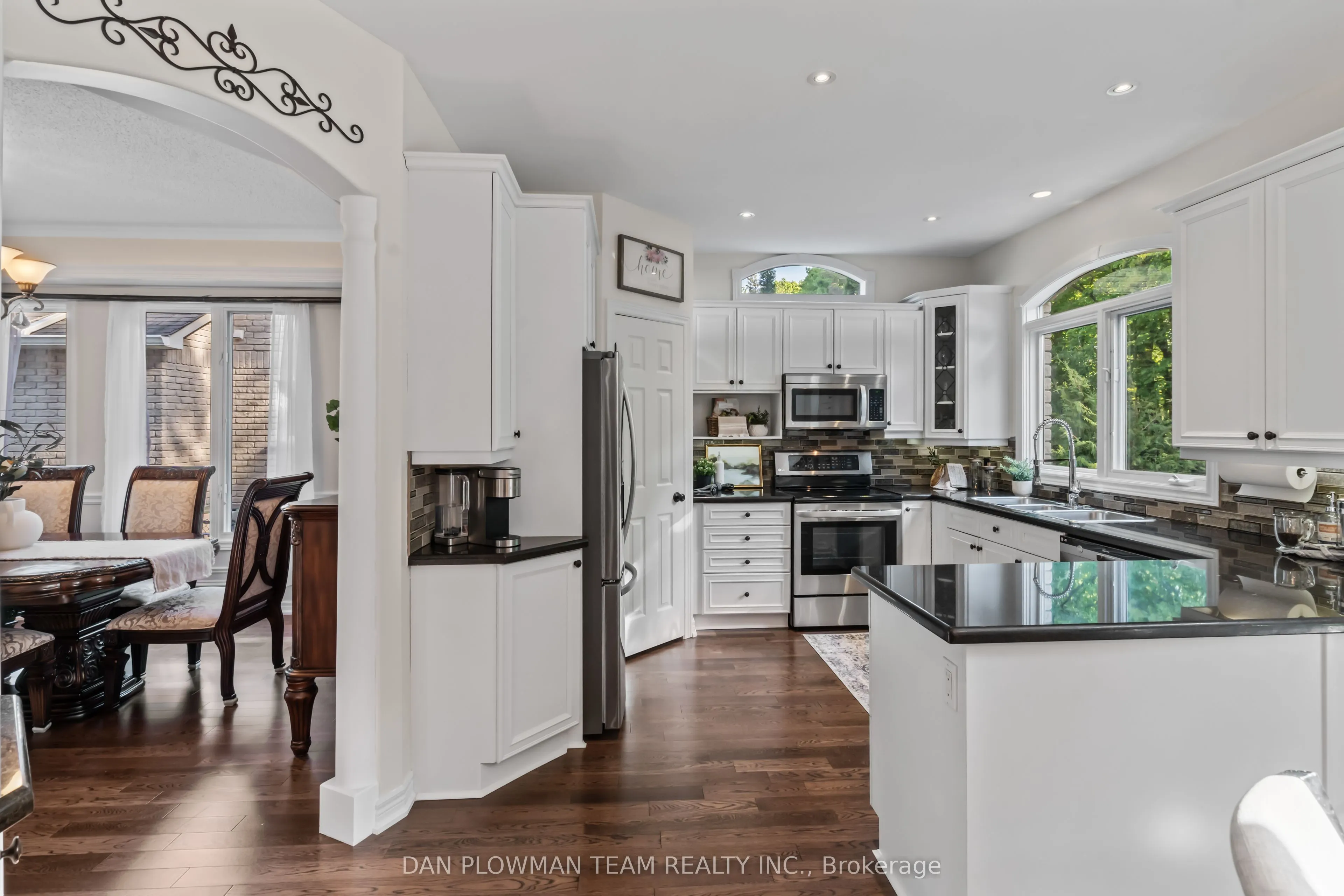 264 Ryerson Crescent