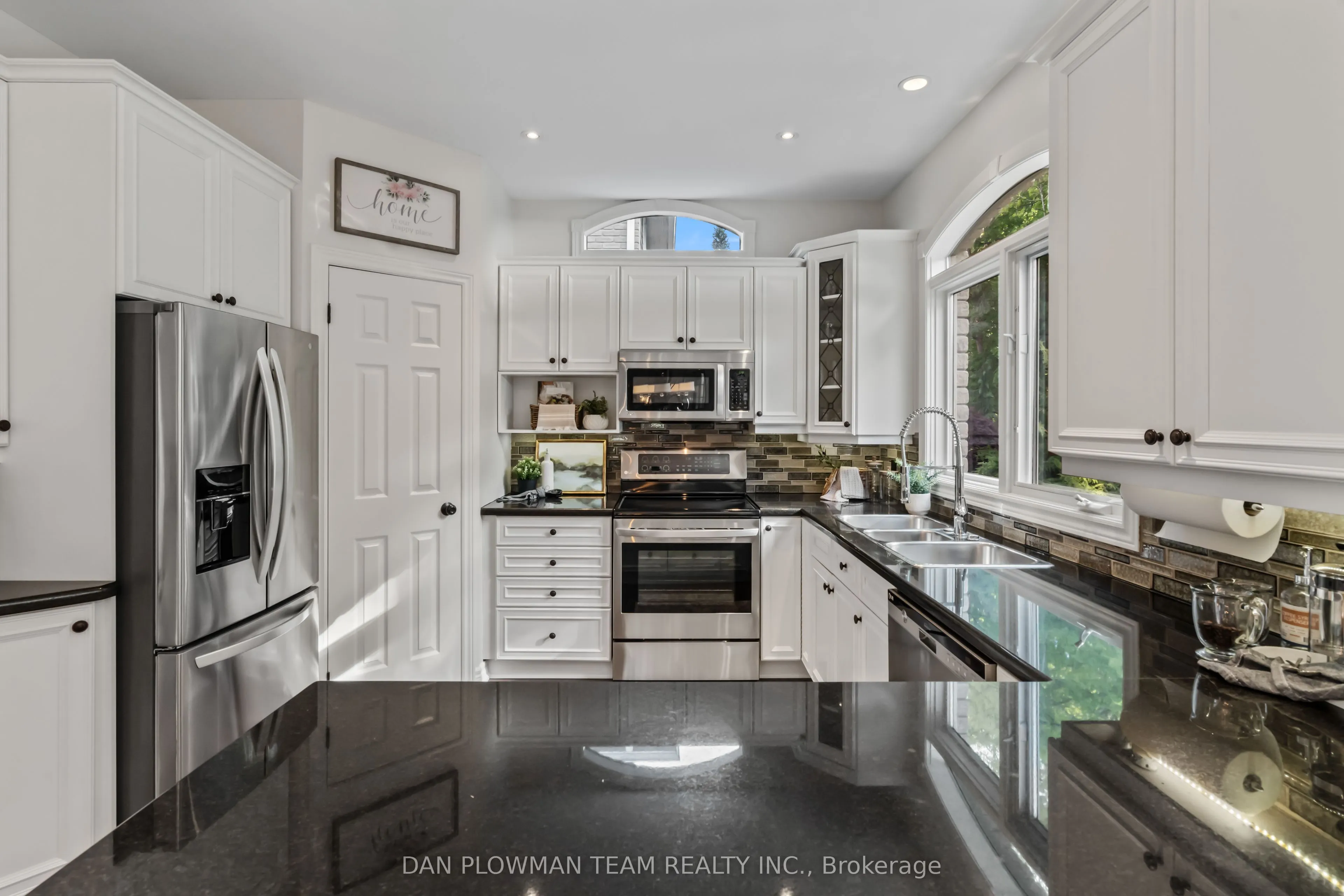 264 Ryerson Crescent