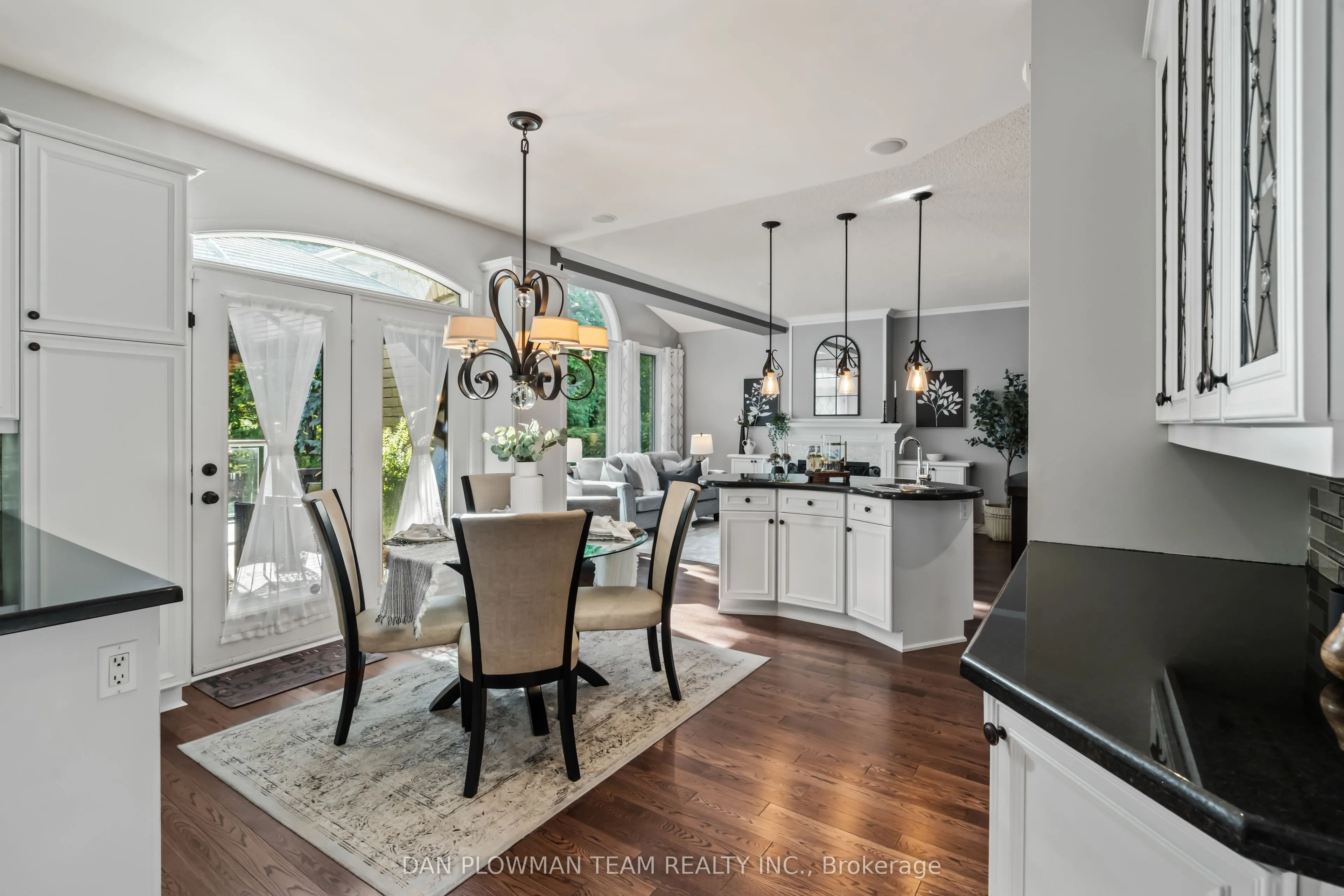 264 Ryerson Crescent