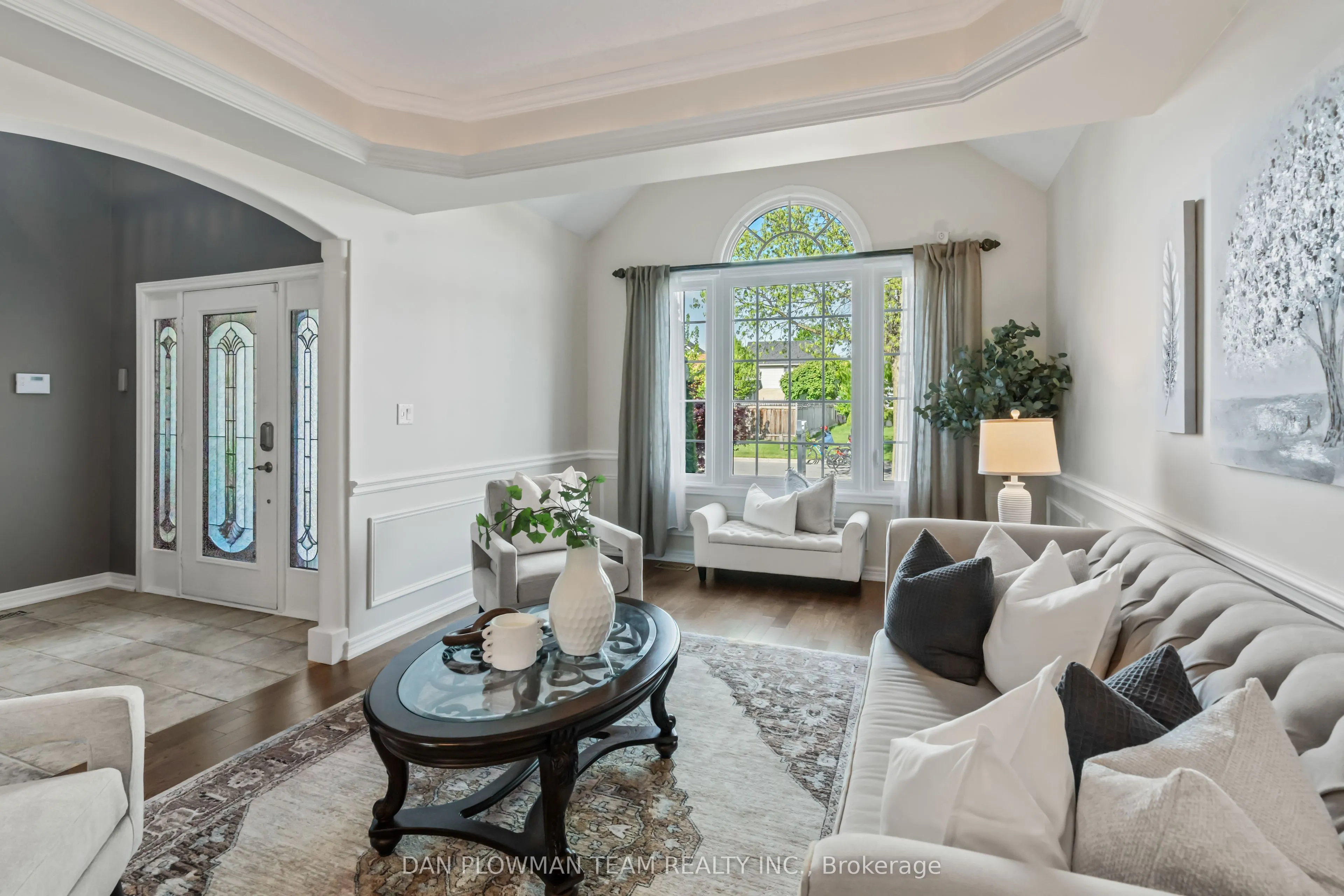 264 Ryerson Crescent
