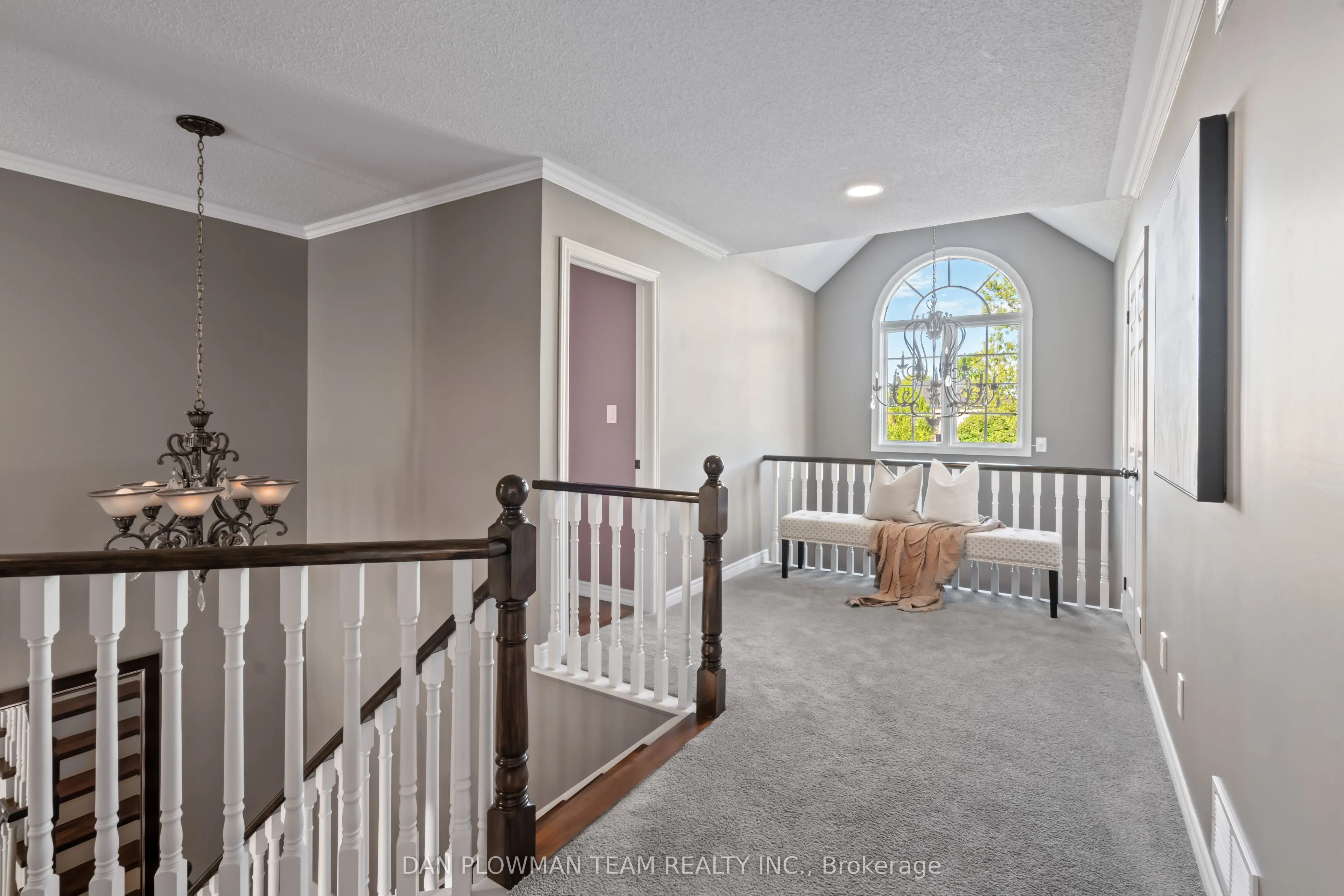 264 Ryerson Crescent