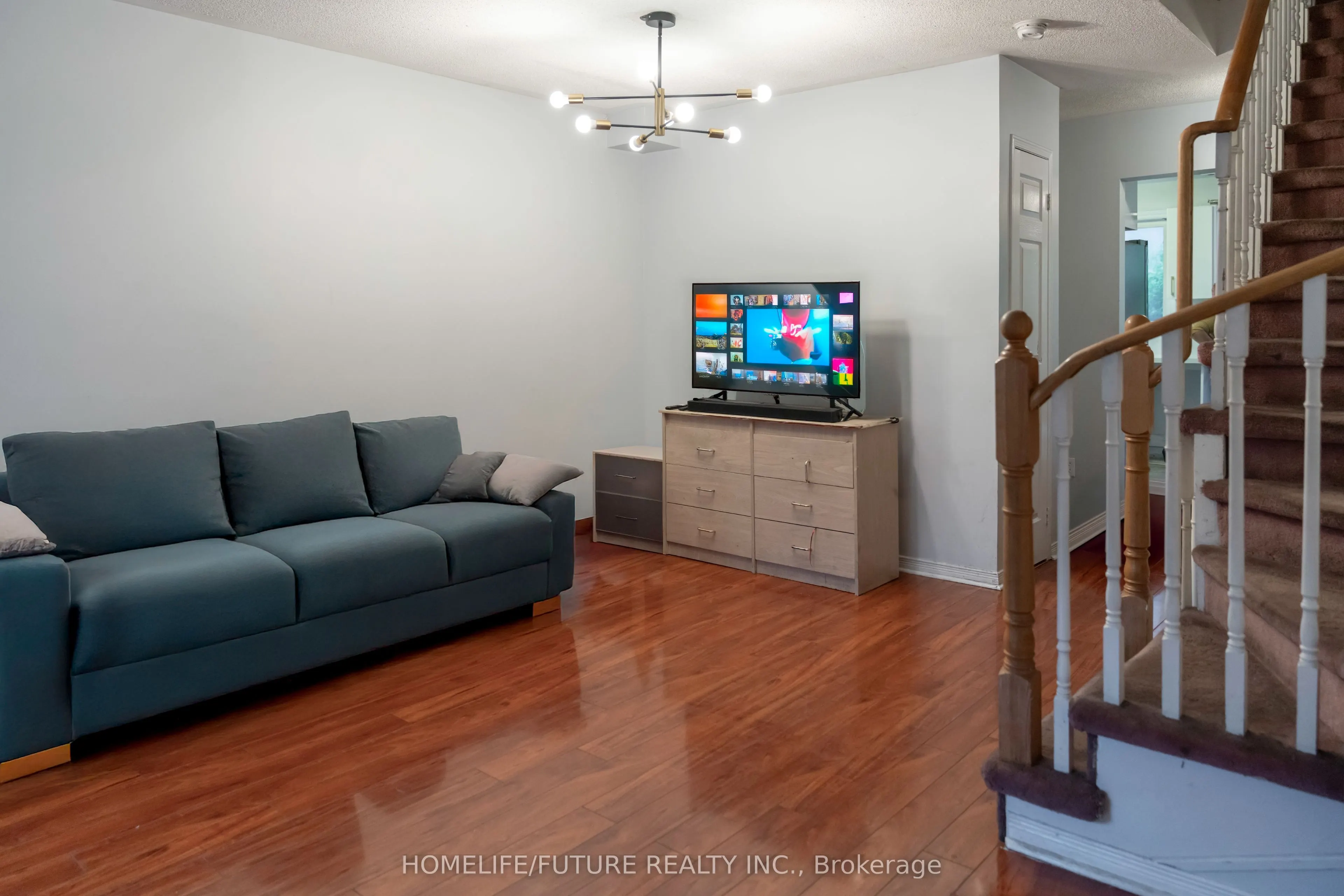 19 Rosebank Drive, #106