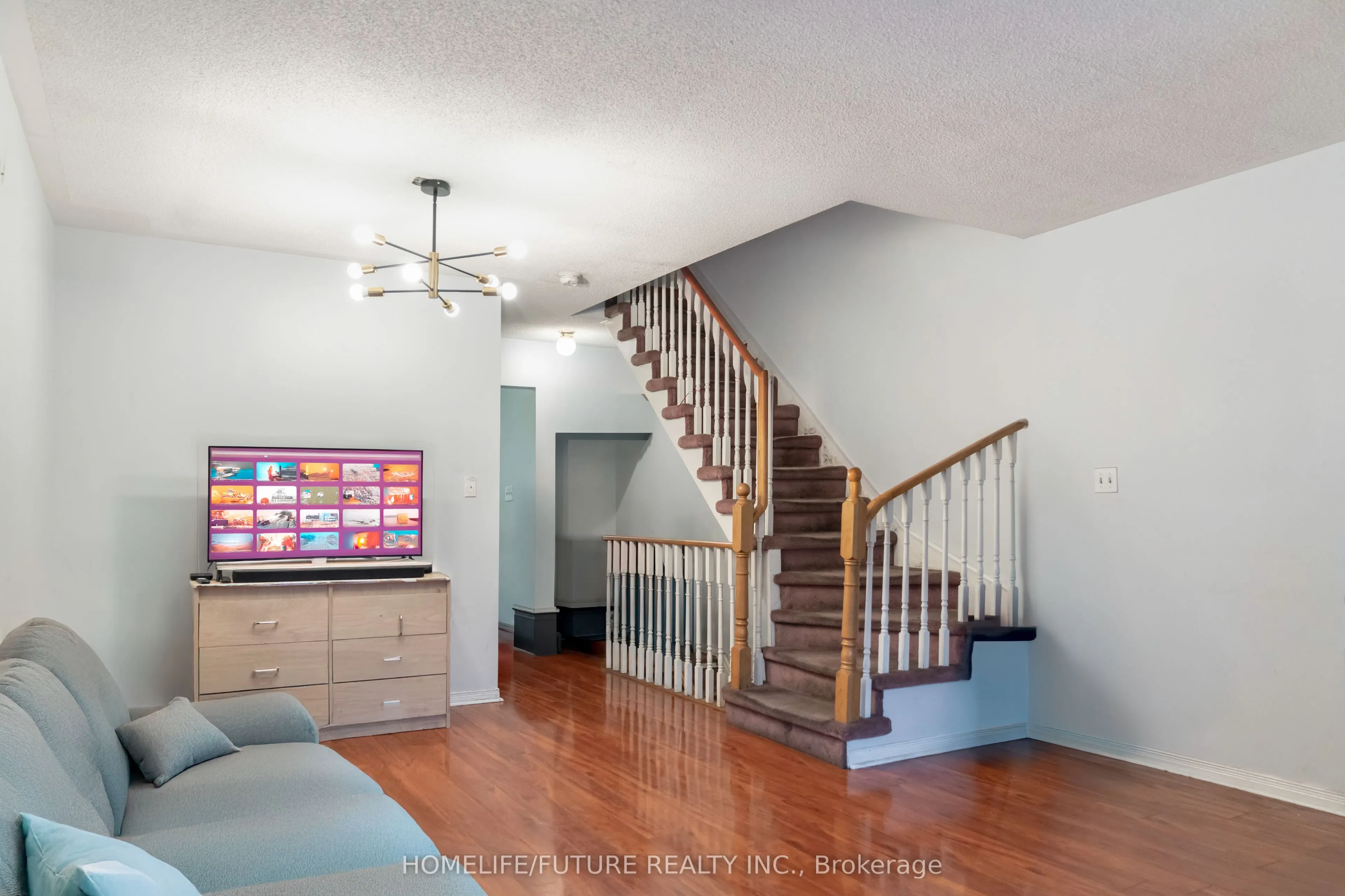 19 Rosebank Drive, #106