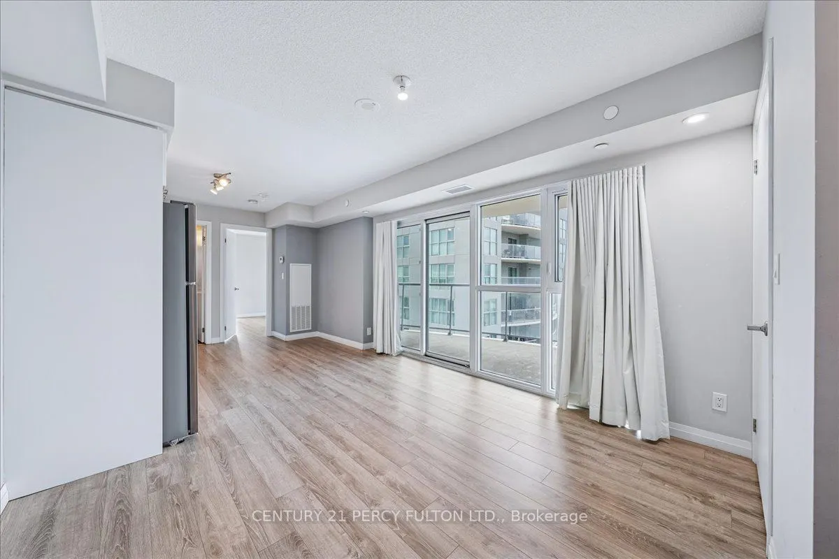 2150 Lawrence Avenue E, #1503