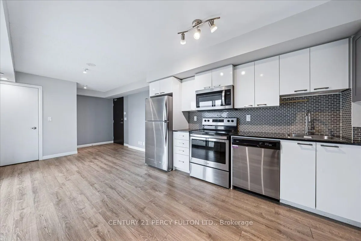2150 Lawrence Avenue E, #1503