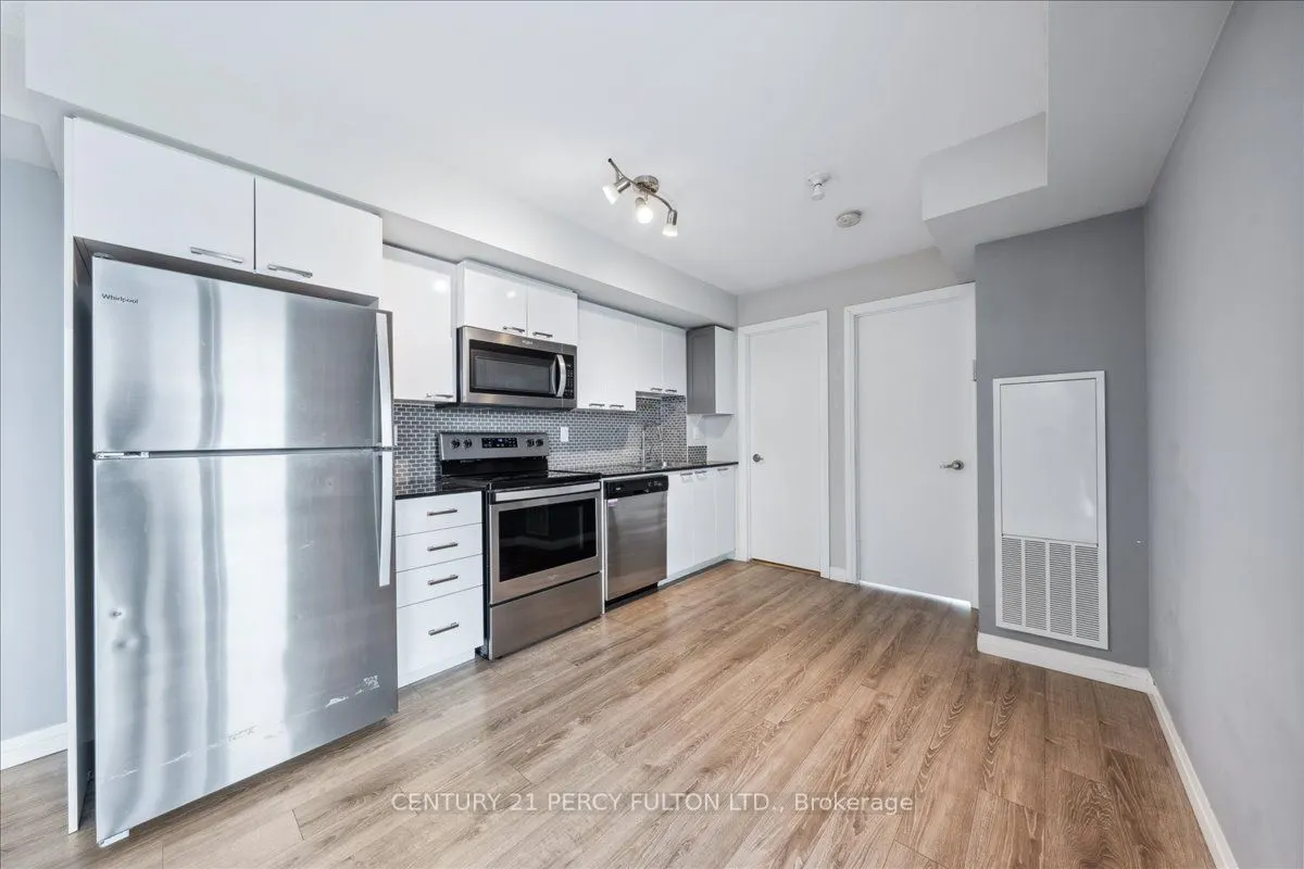 2150 Lawrence Avenue E, #1503