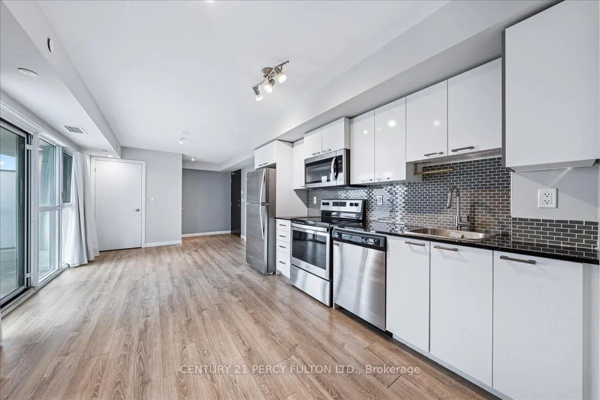 2150 Lawrence Avenue E, #1503