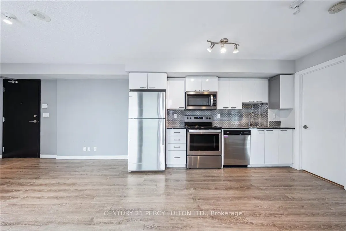 2150 Lawrence Avenue E, #1503