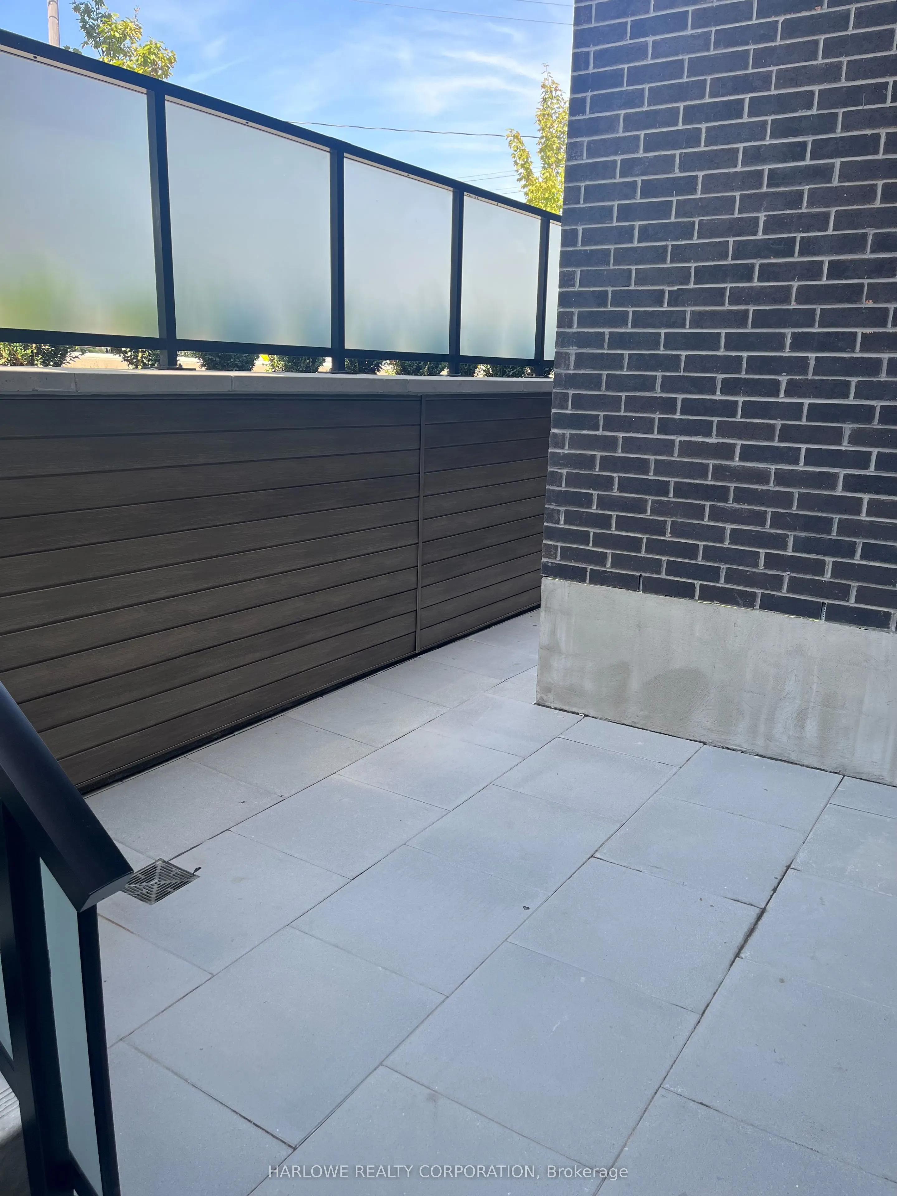 2787 Eglinton Avenue E, #334