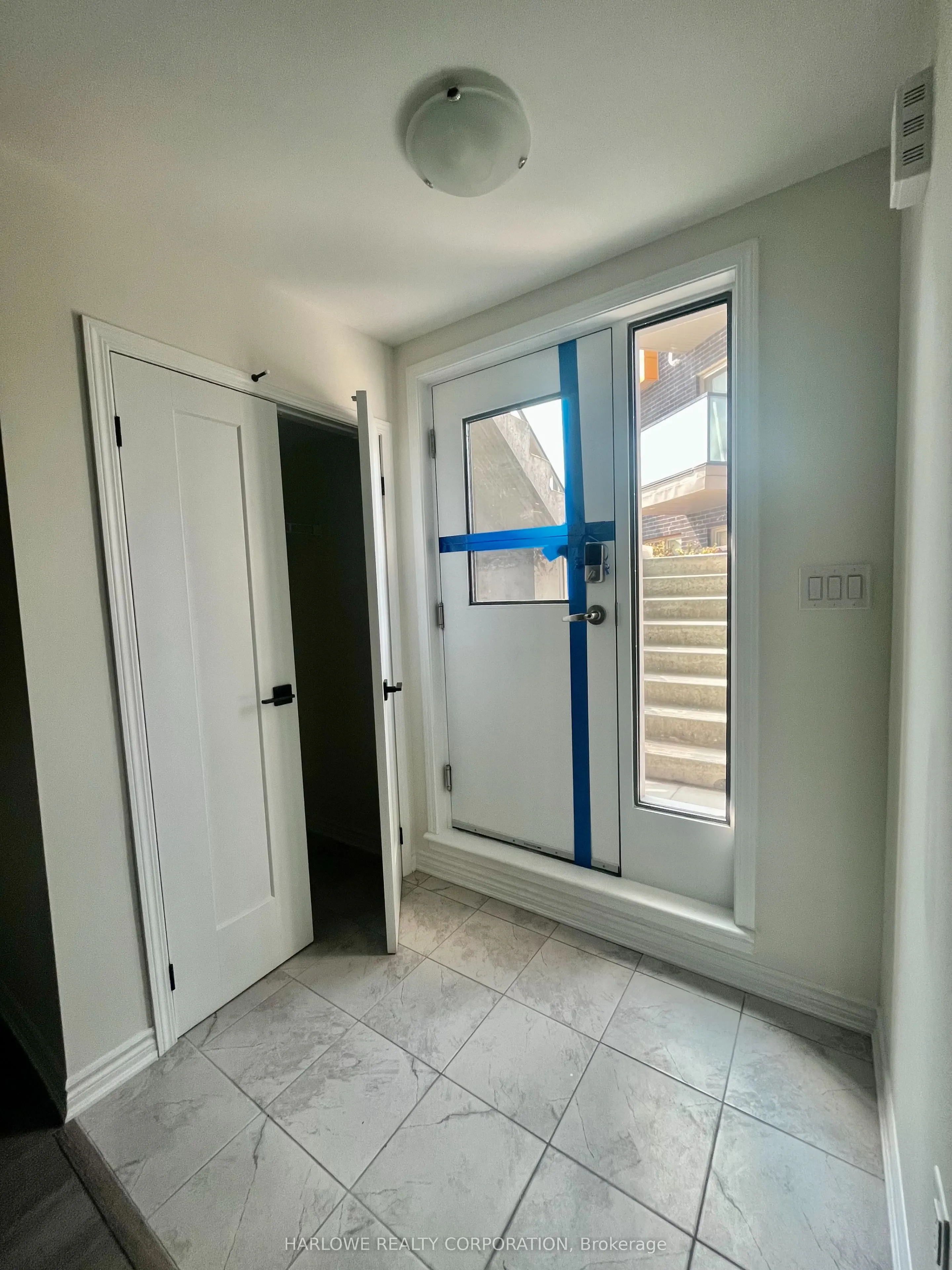 2787 Eglinton Avenue E, #334