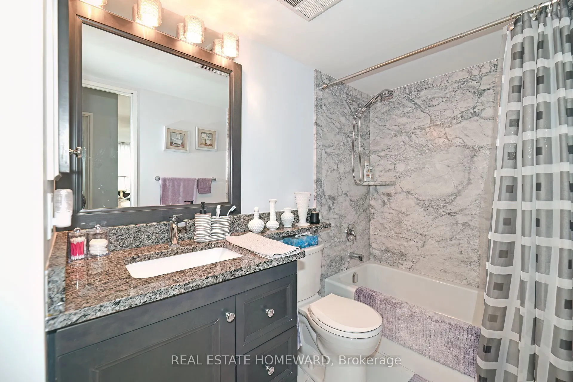 3233 Eglinton Avenue E, #810