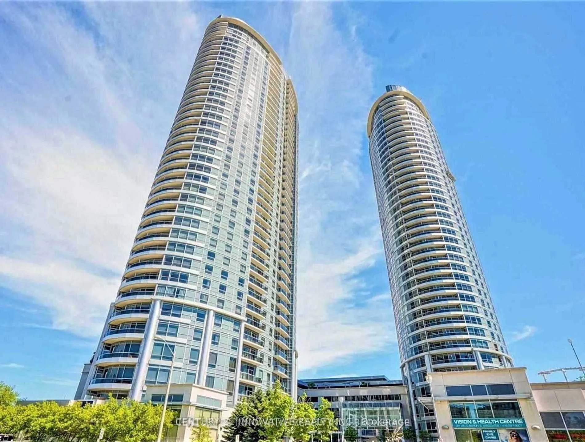135 Village Green Square, #3721