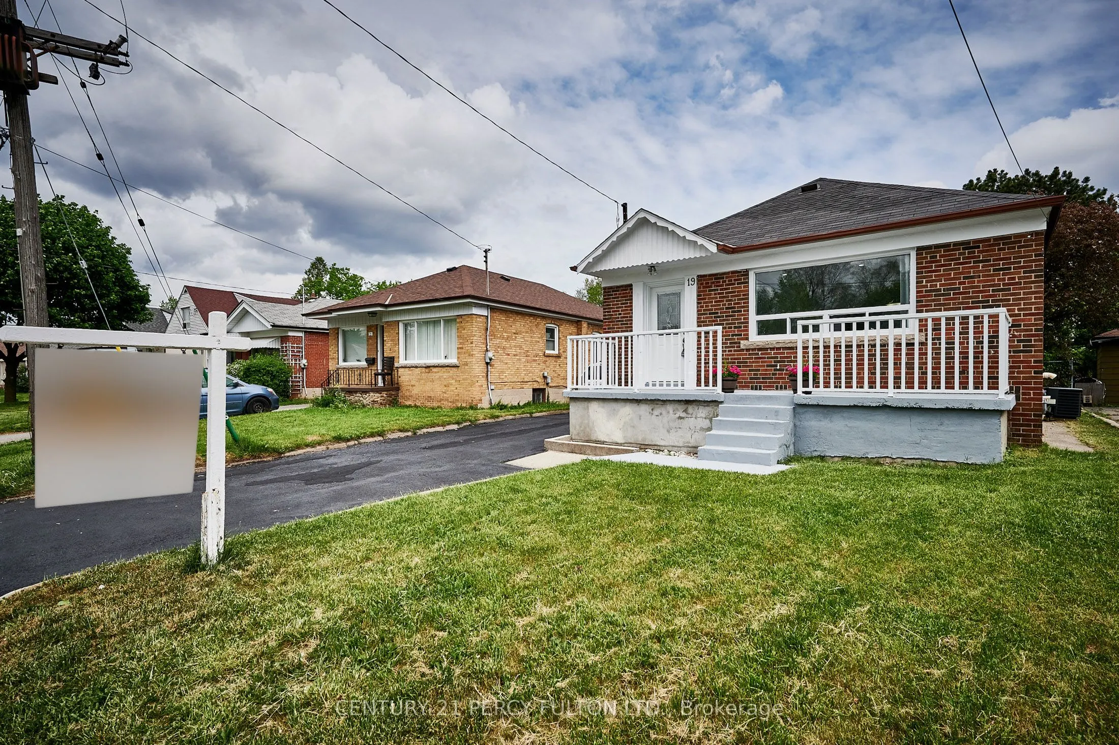 19 Lynvalley Crescent, #BSMT
