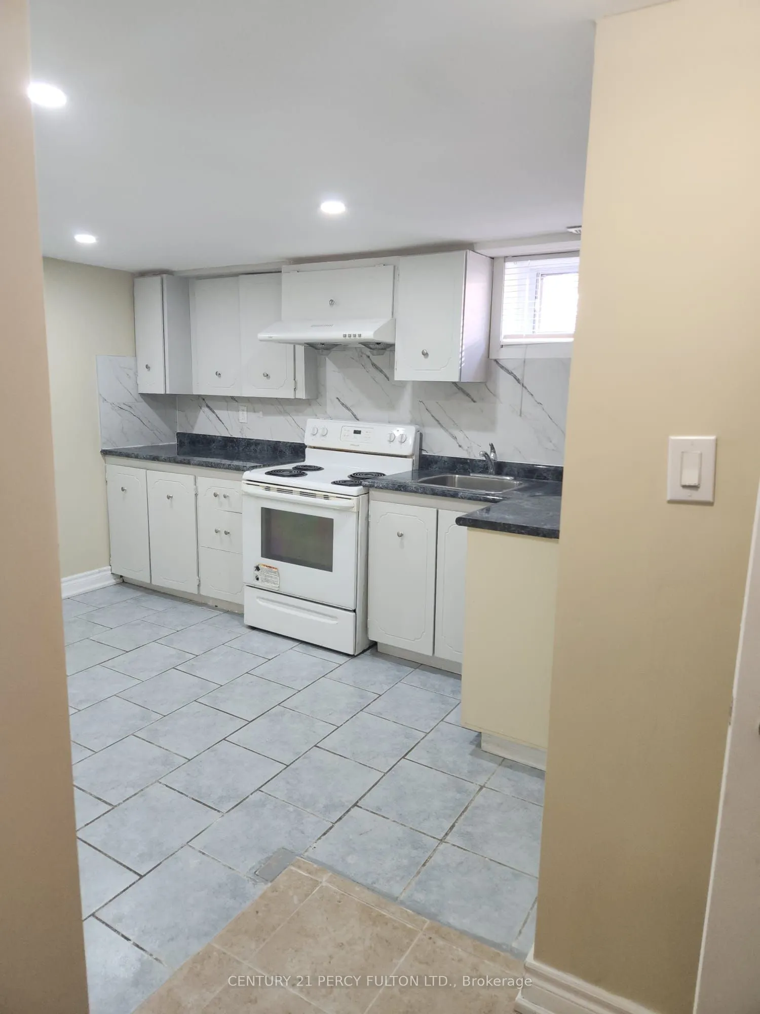 19 Lynvalley Crescent, #BSMT