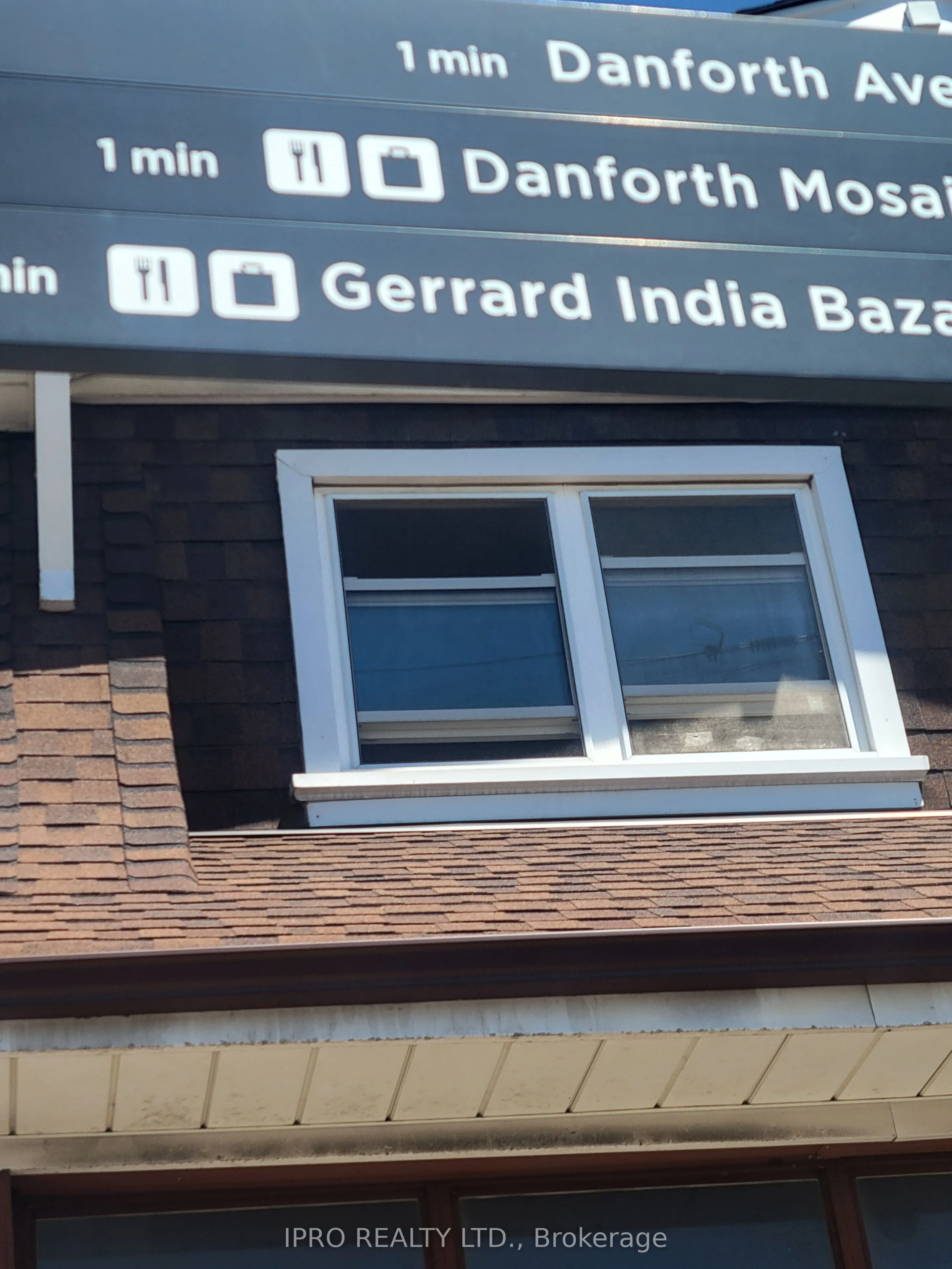 719 Coxwell Avenue, ## Upper 2