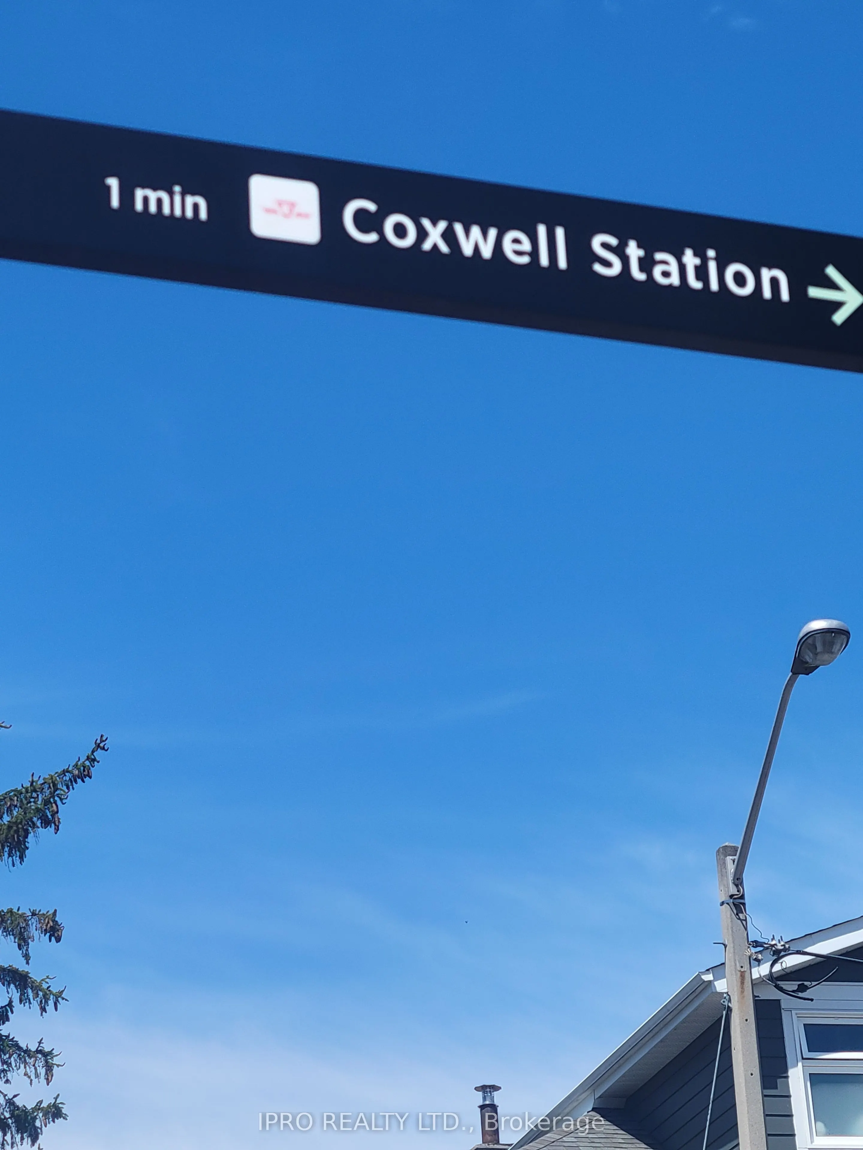 719 Coxwell Avenue, ## Upper 2