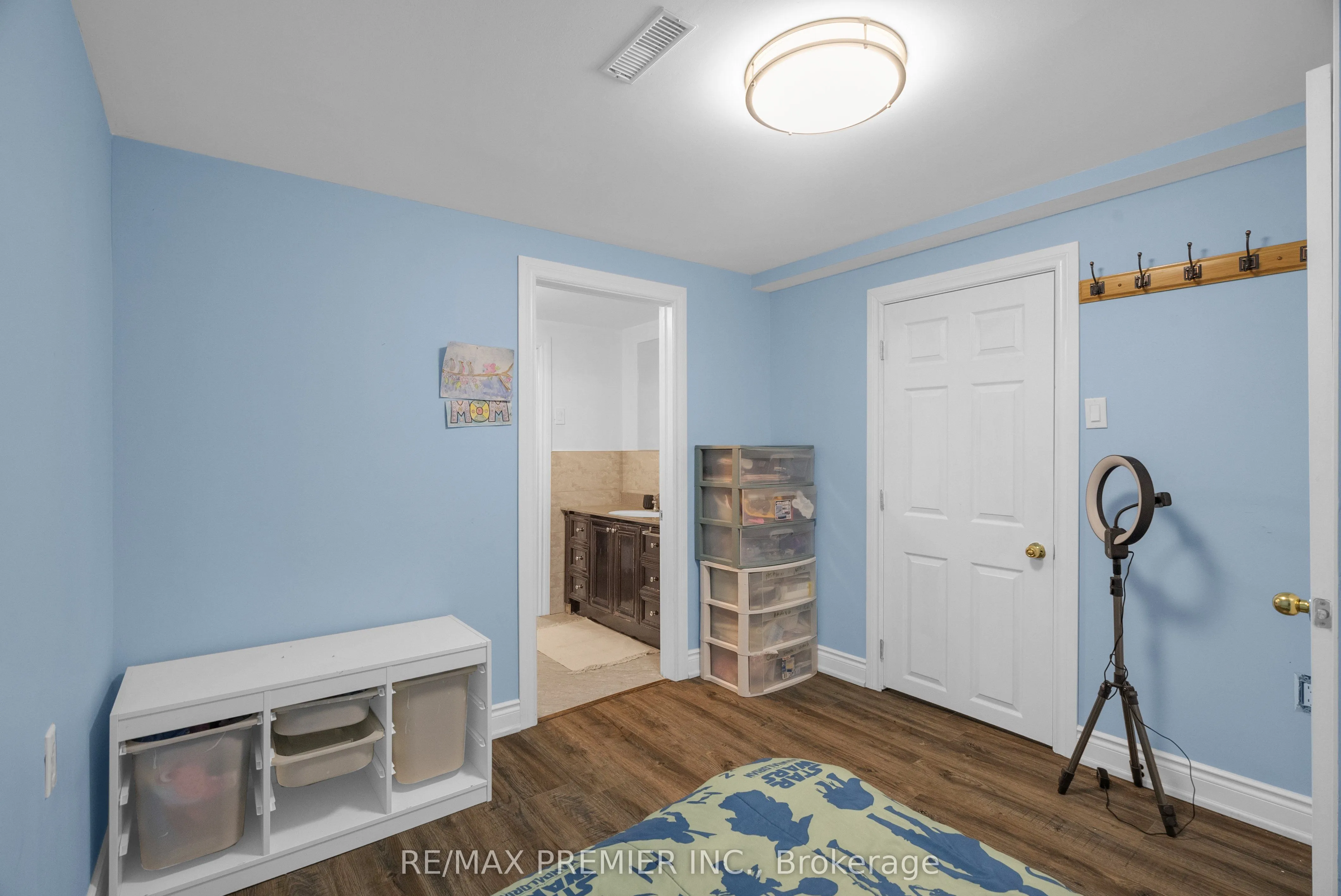 59 Glenabbey Drive