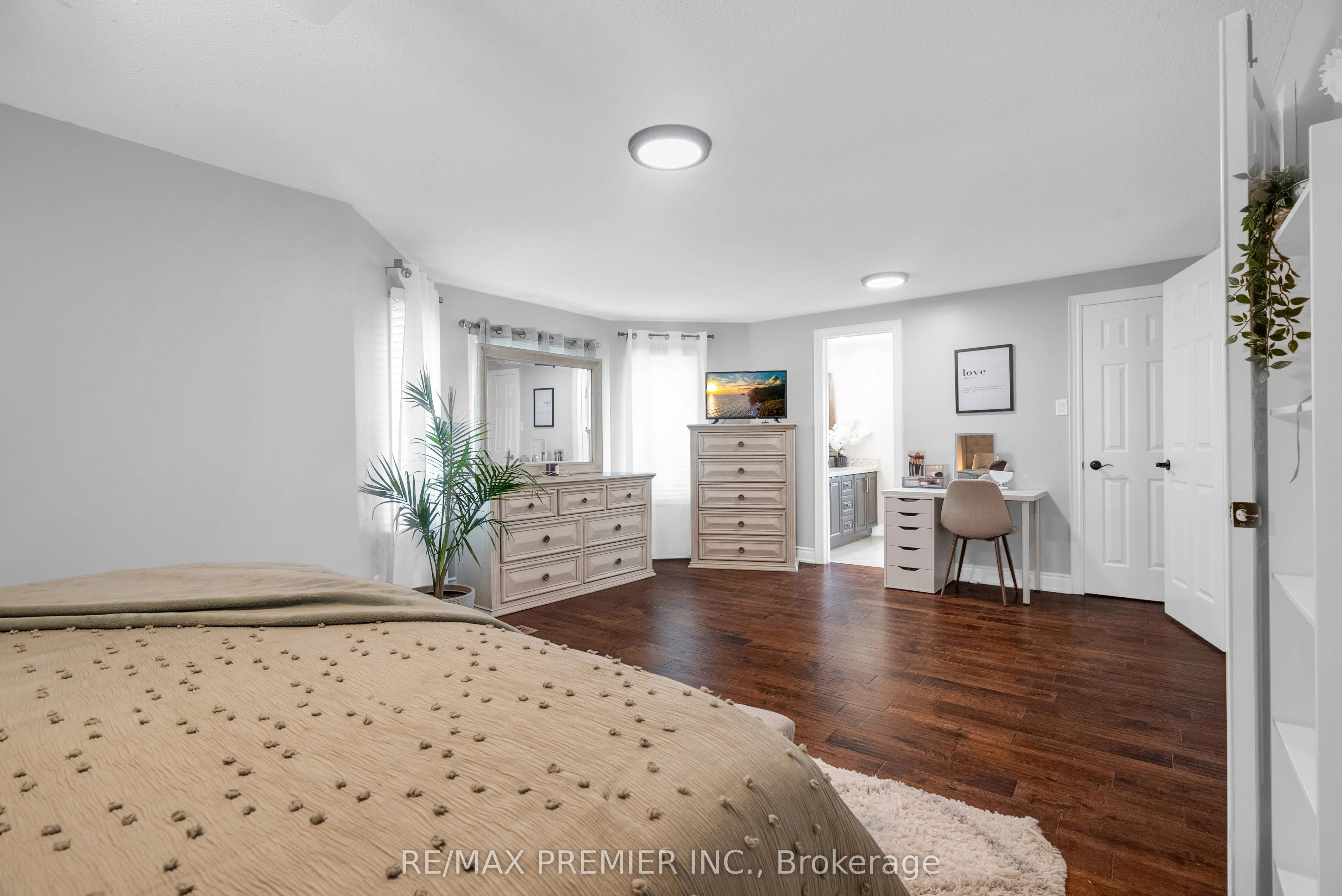 59 Glenabbey Drive