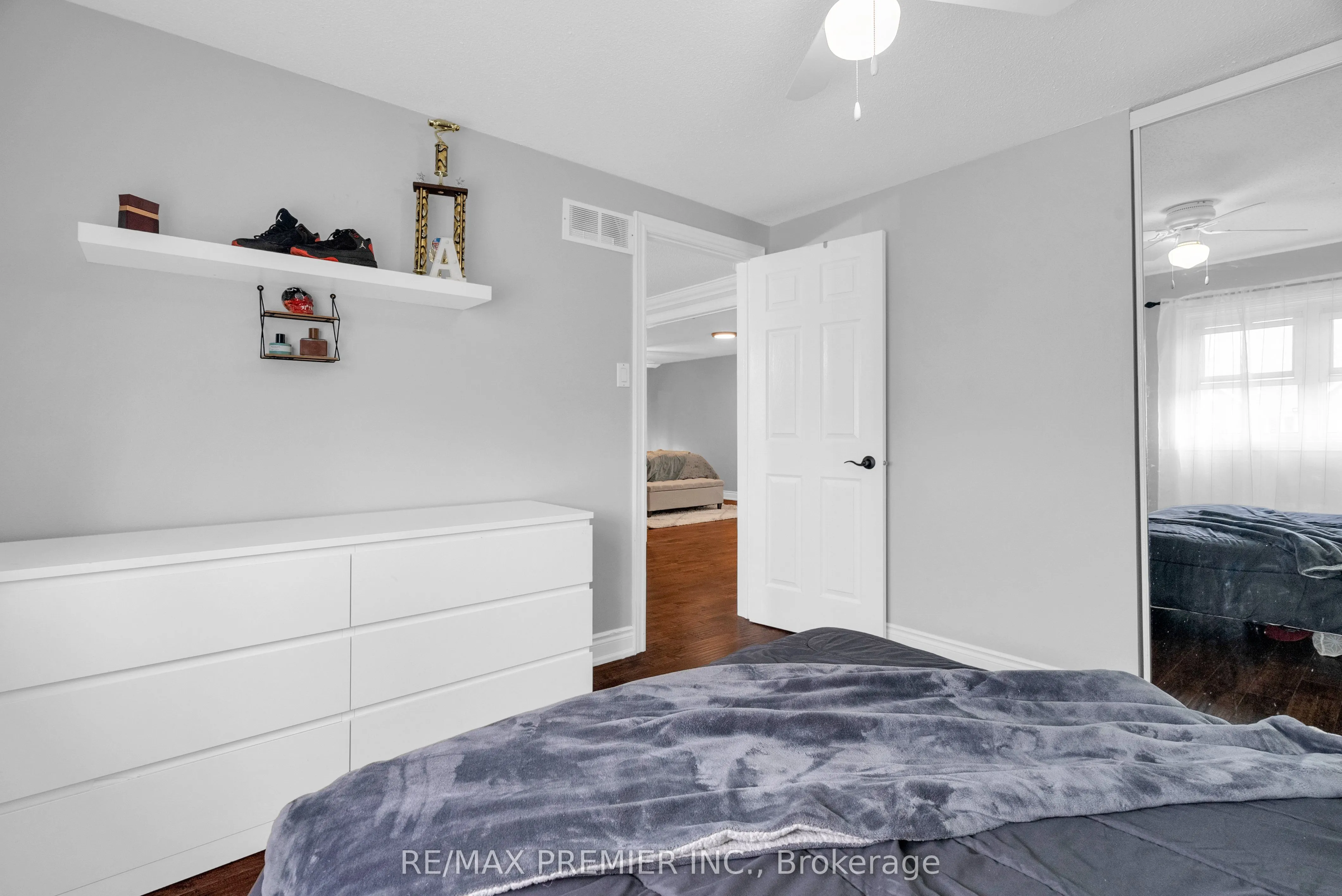 59 Glenabbey Drive