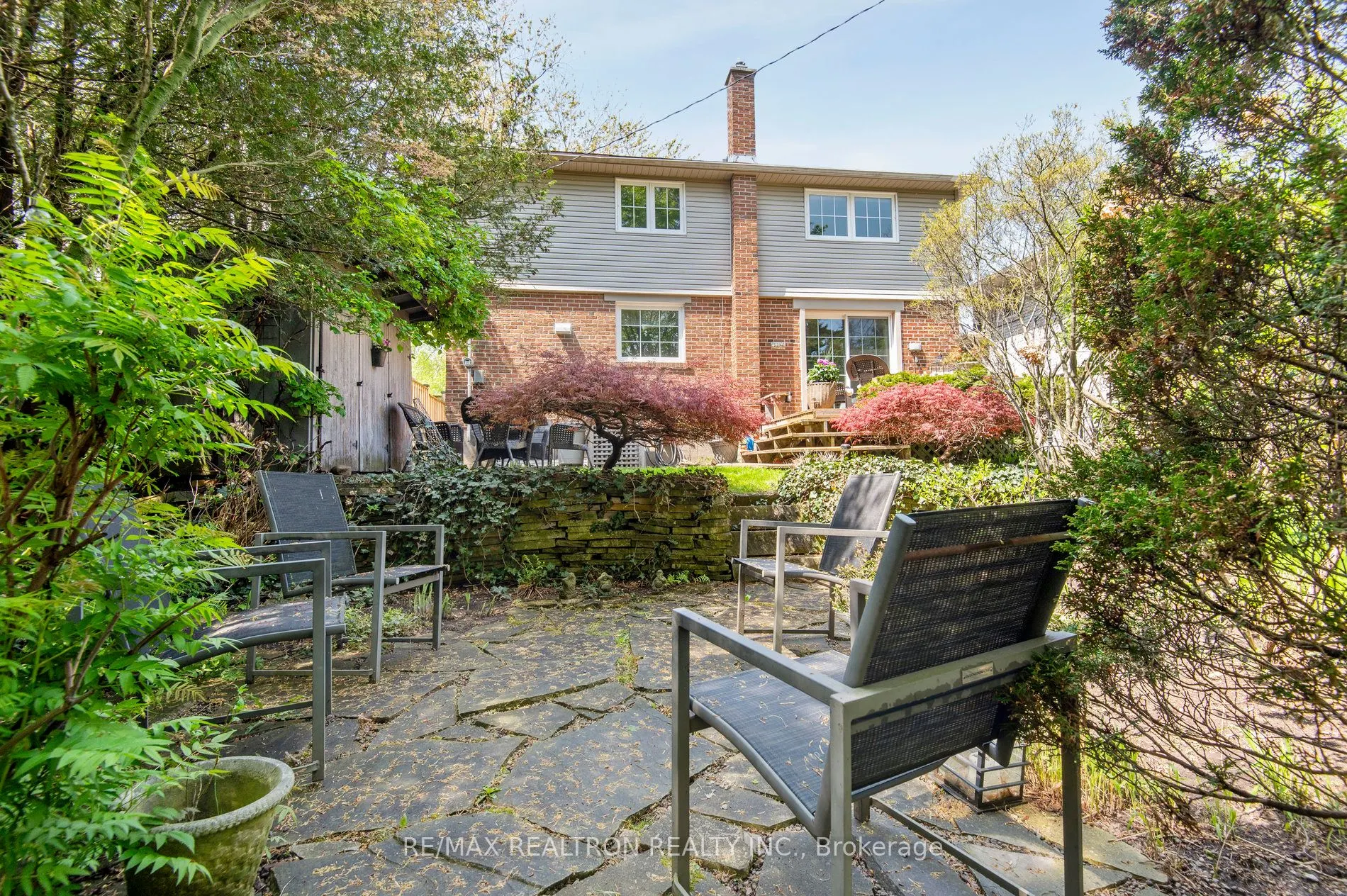 19 Cathedral Bluffs Drive