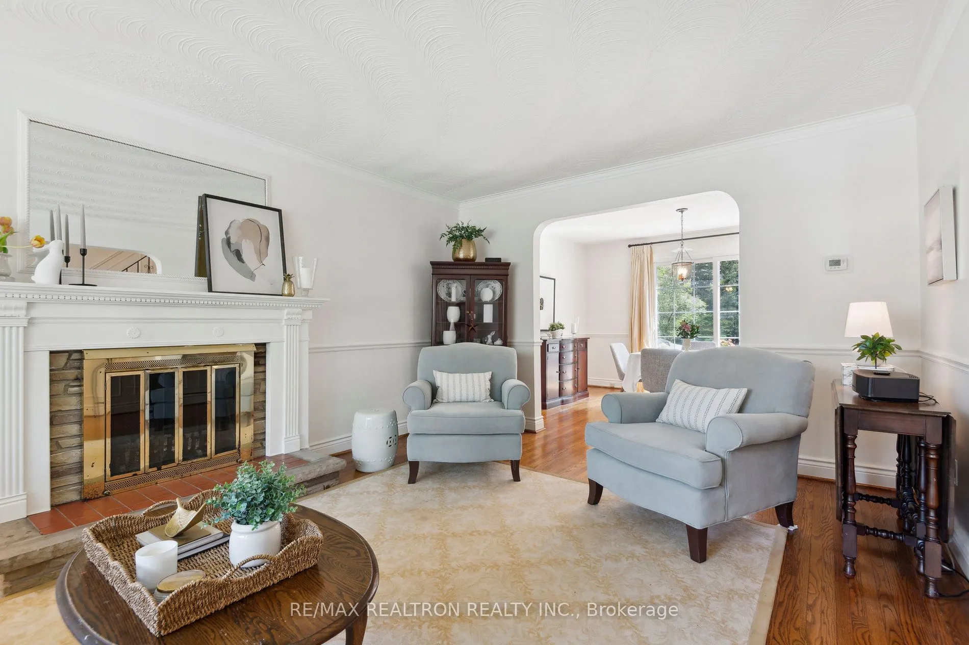 19 Cathedral Bluffs Drive