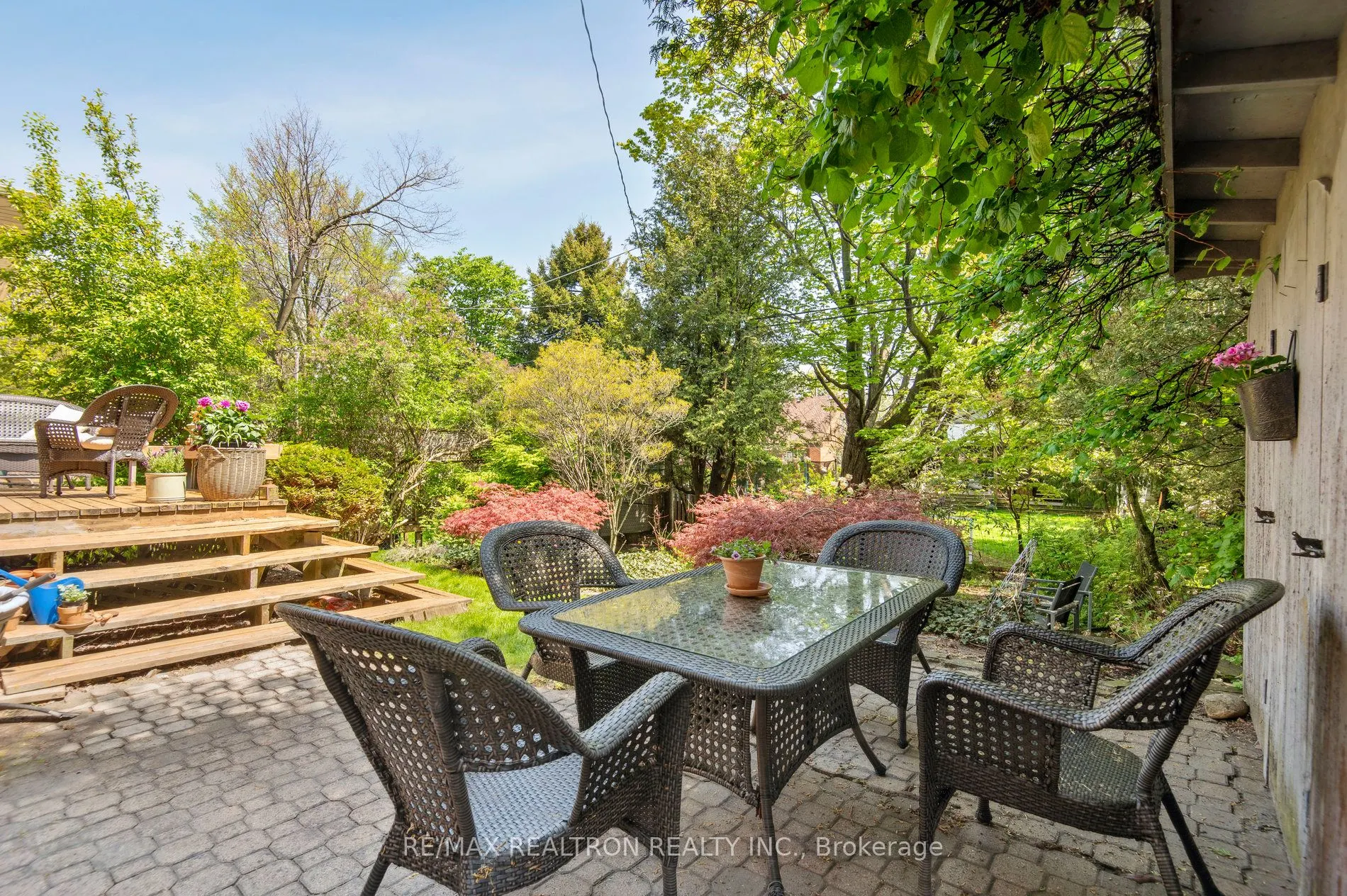 19 Cathedral Bluffs Drive