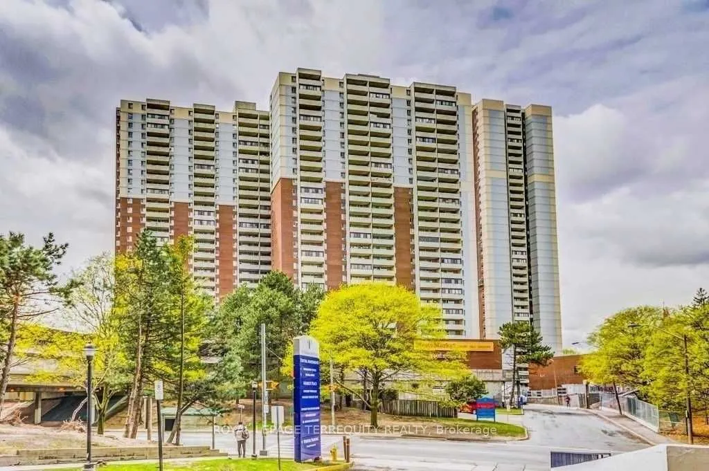 5 Massey Square, #1512