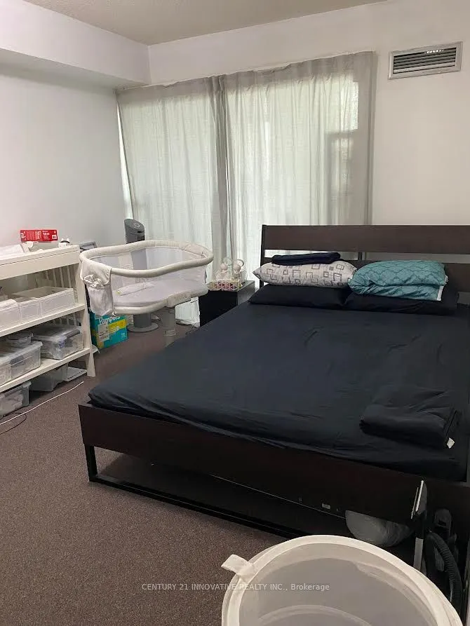 3233 Eglinton Avenue E #511